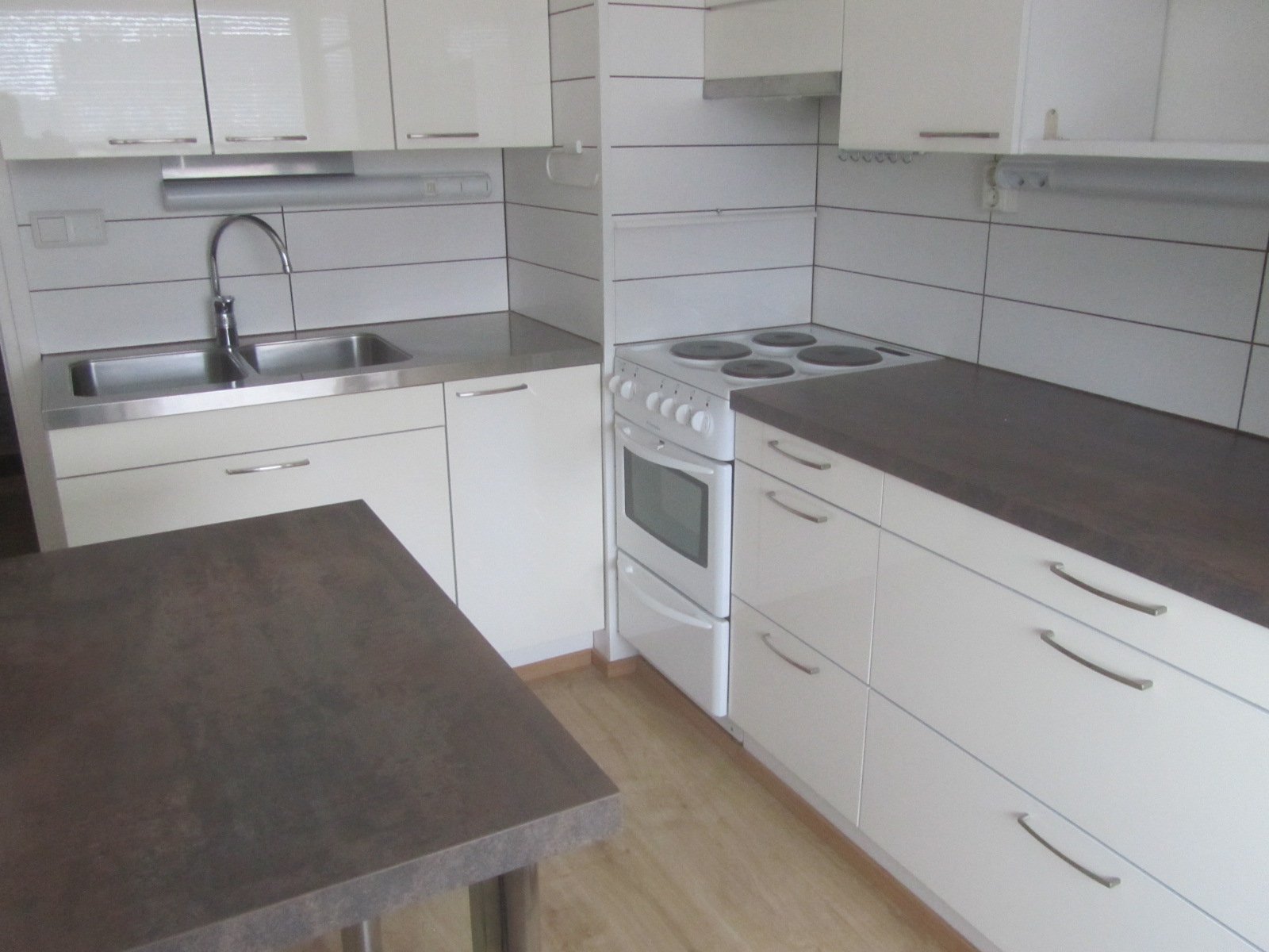 Vuokrataan KT 2h + k, 57 m², Salon keskusta torin vieressä 2