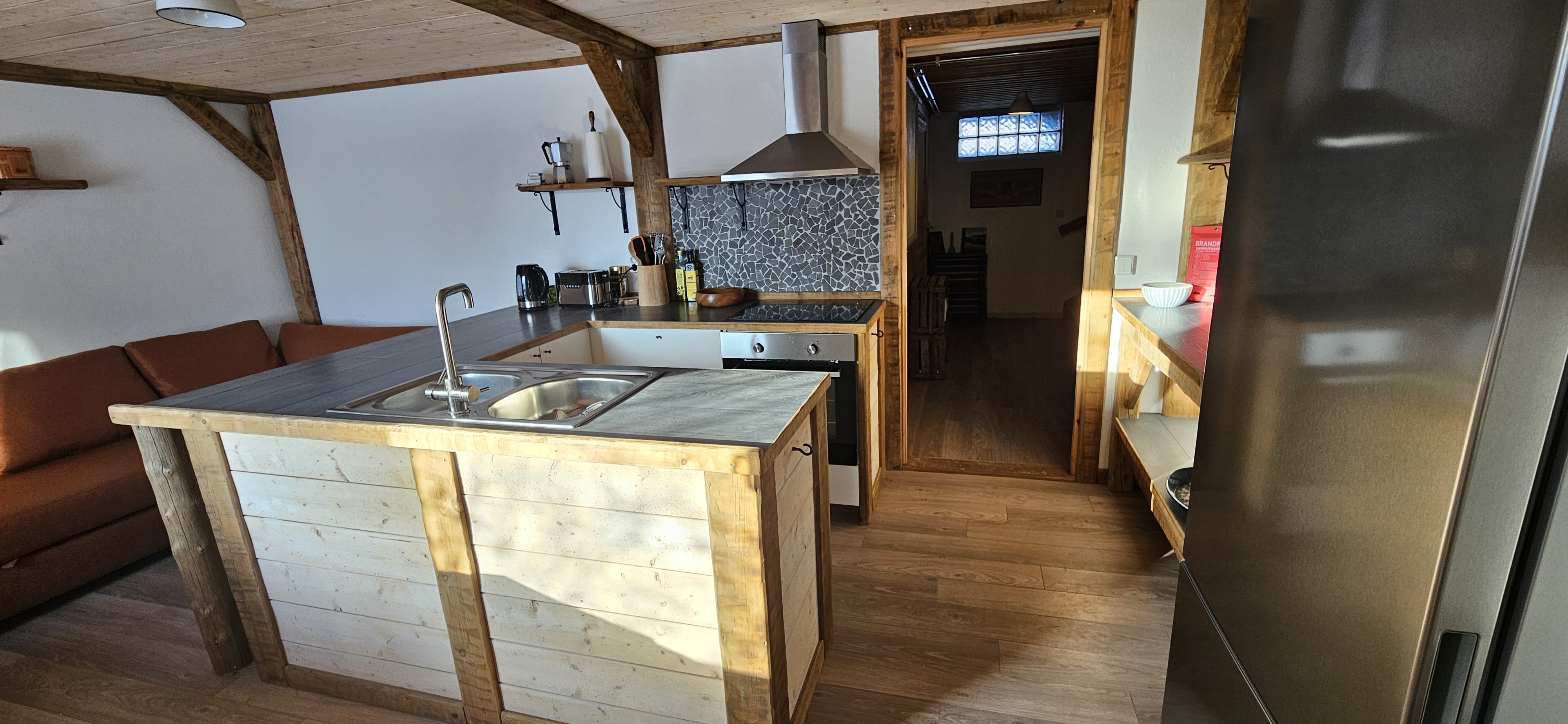 6 rok · 255 m² i Siljansnäs – bild 7