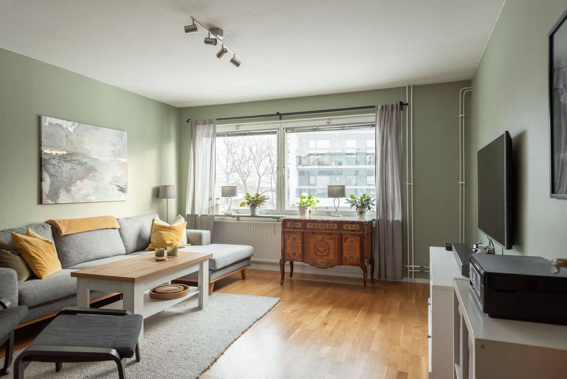 2 rok · 65 m² i Kumla
