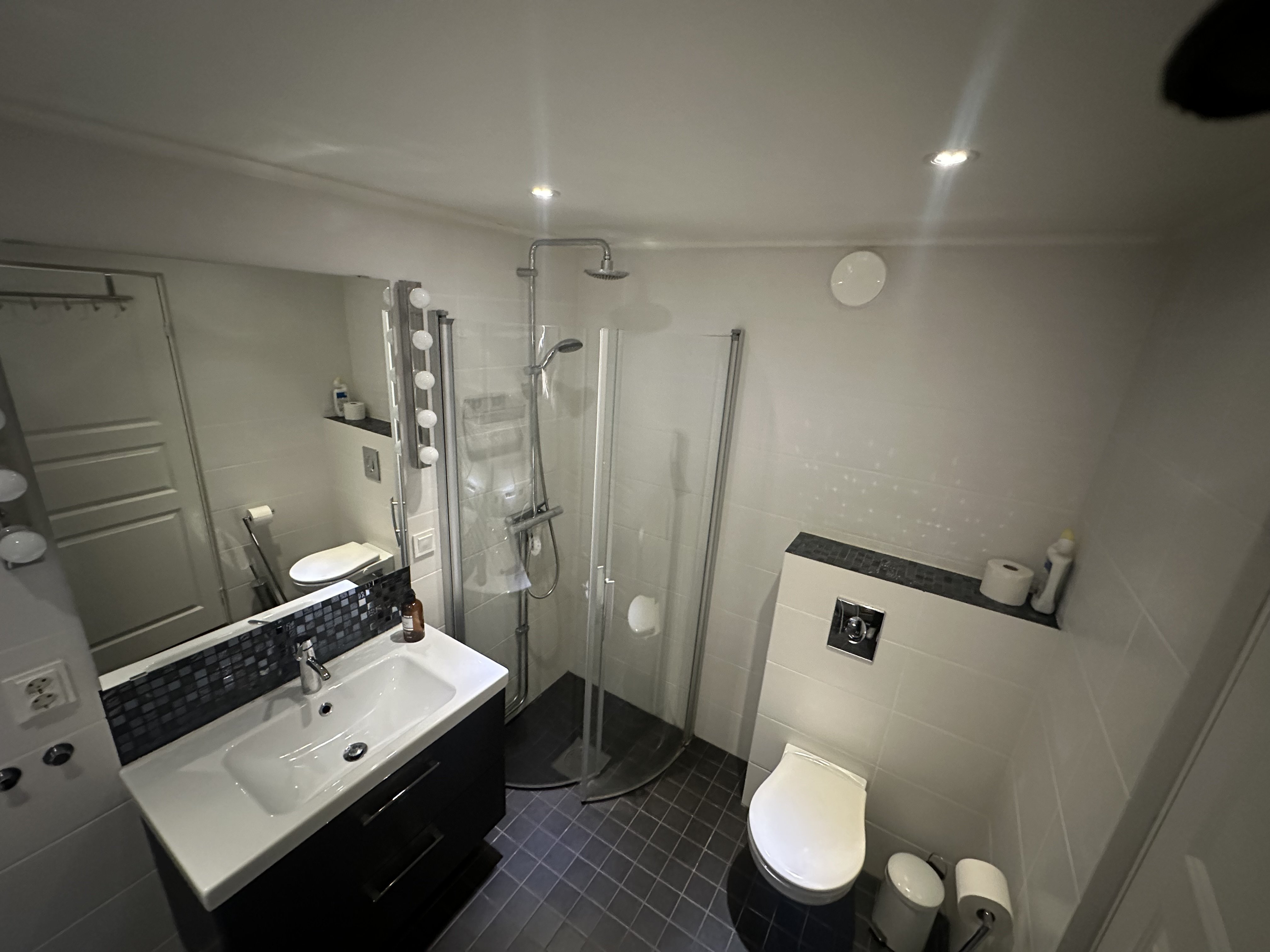 1 rok · 30 m² i Sollentuna – bild 5