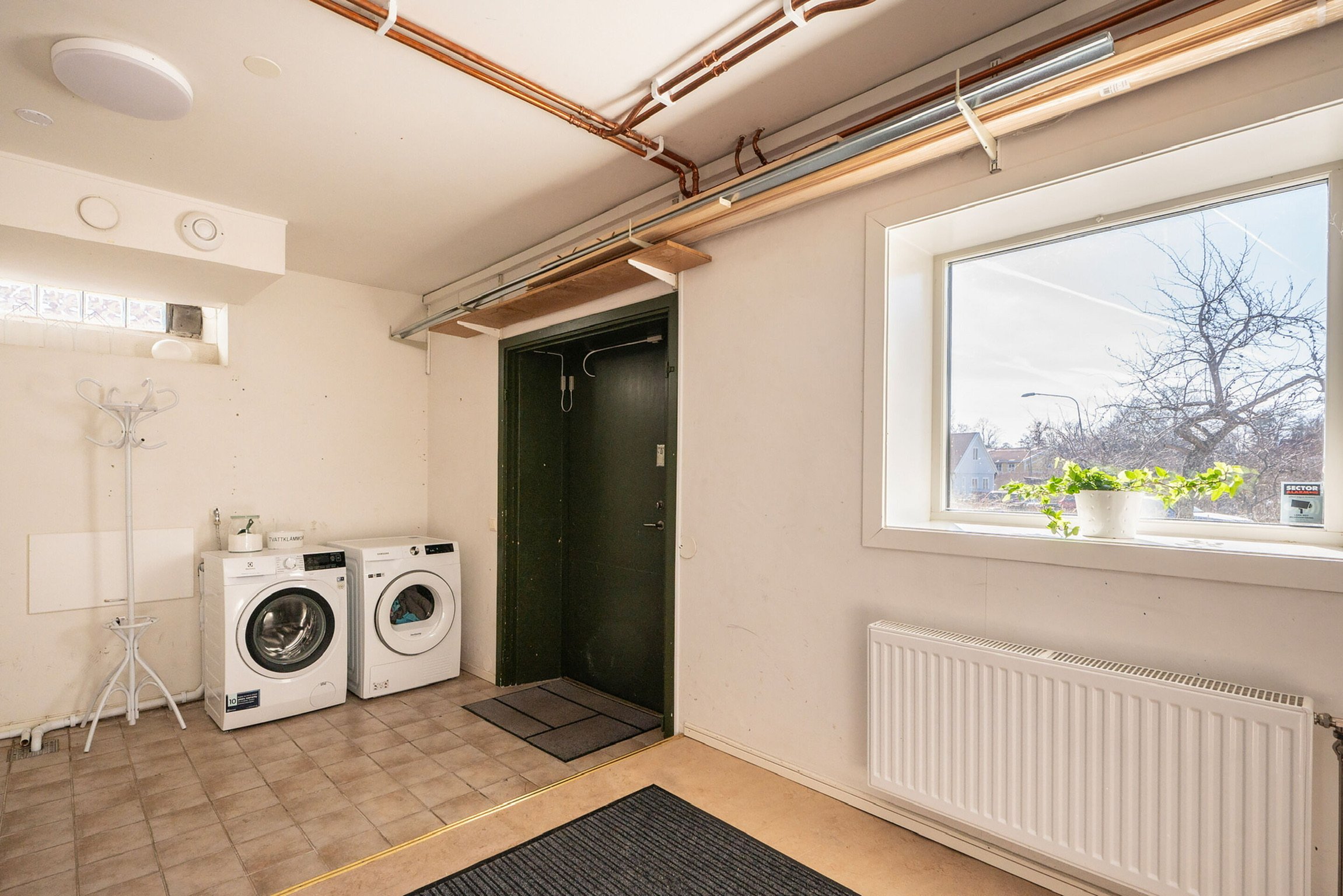 2 rok · 70 m² i Älvsjö – bild 2