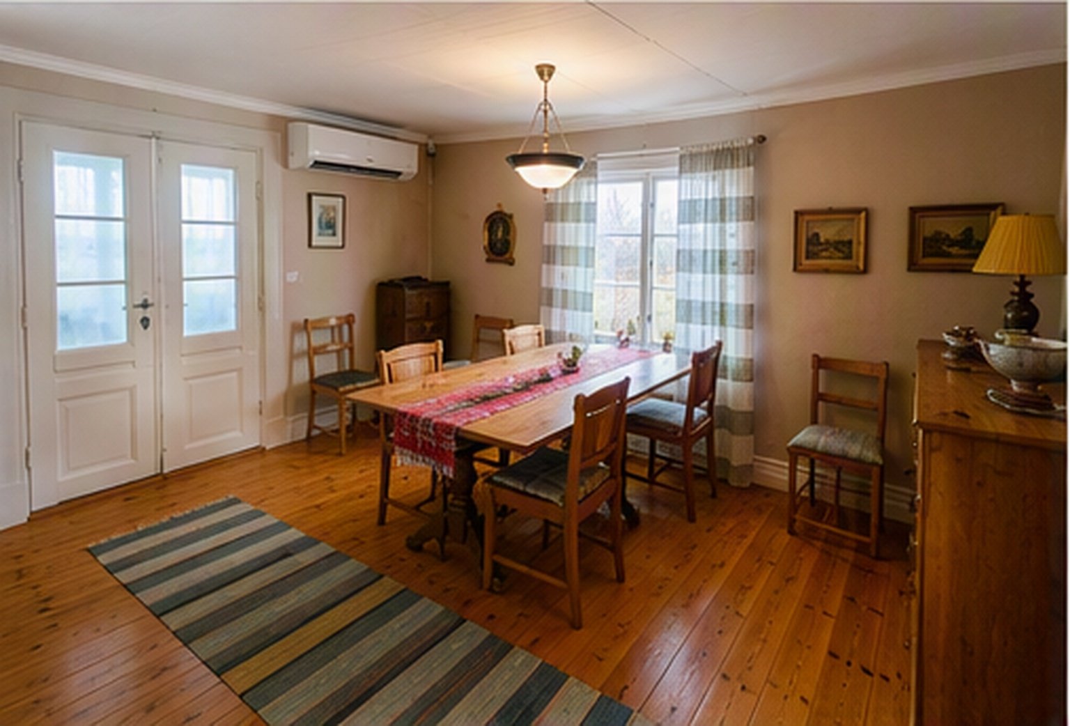 6 rok · 119 m² i Norberg – bild 7