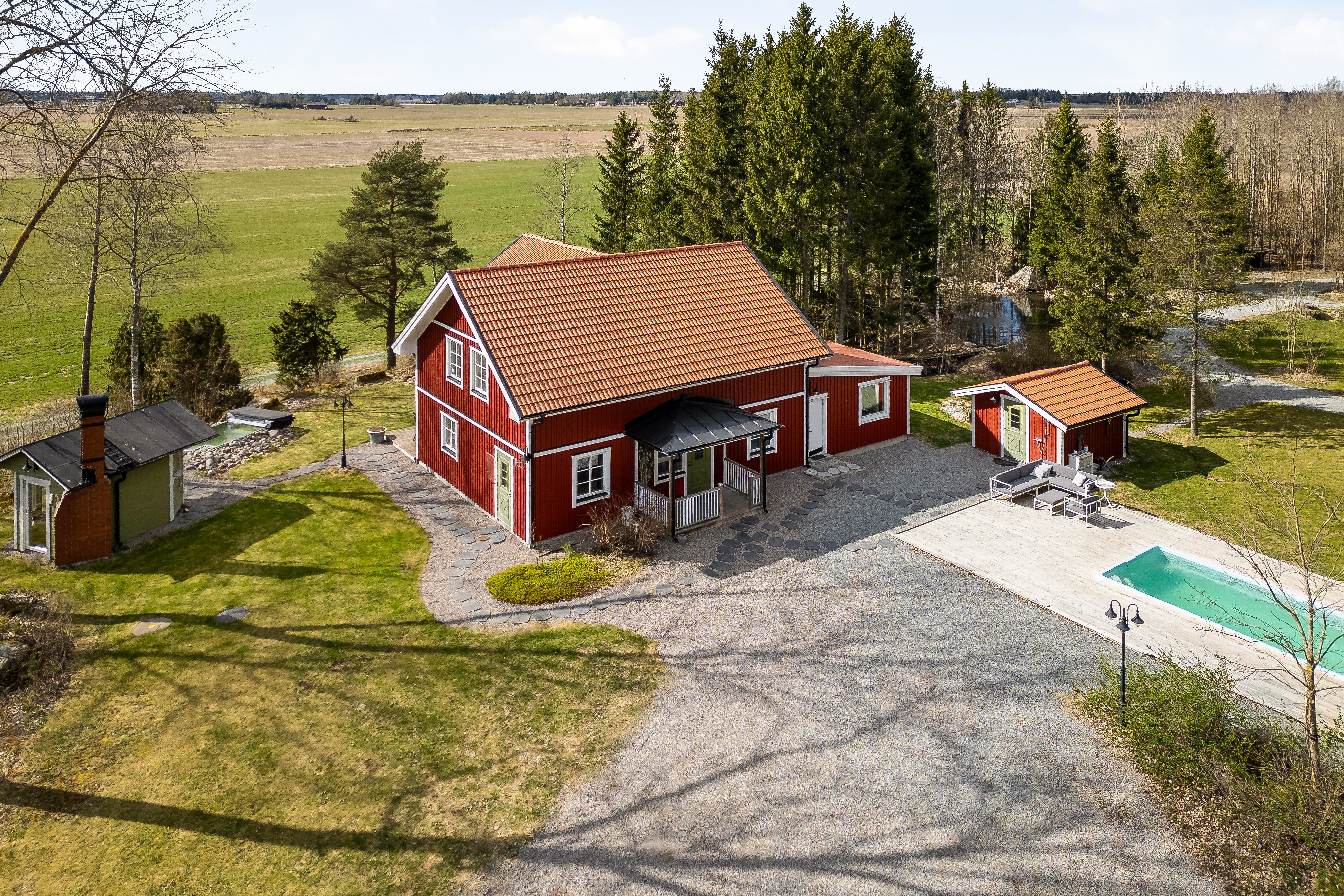 6 rok · 200 m² i Enköping