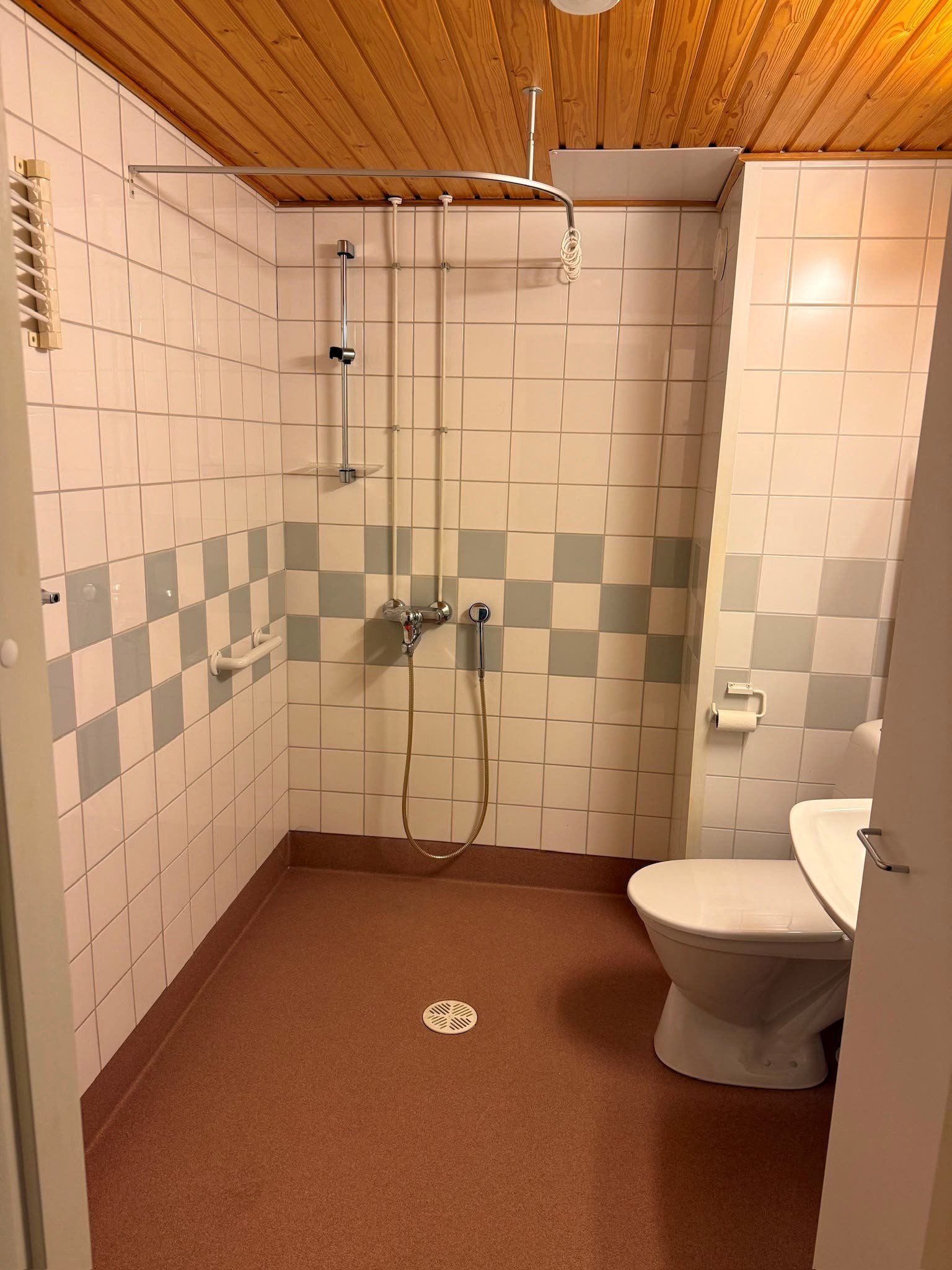 Senioritasossa vapaana yksiö 5