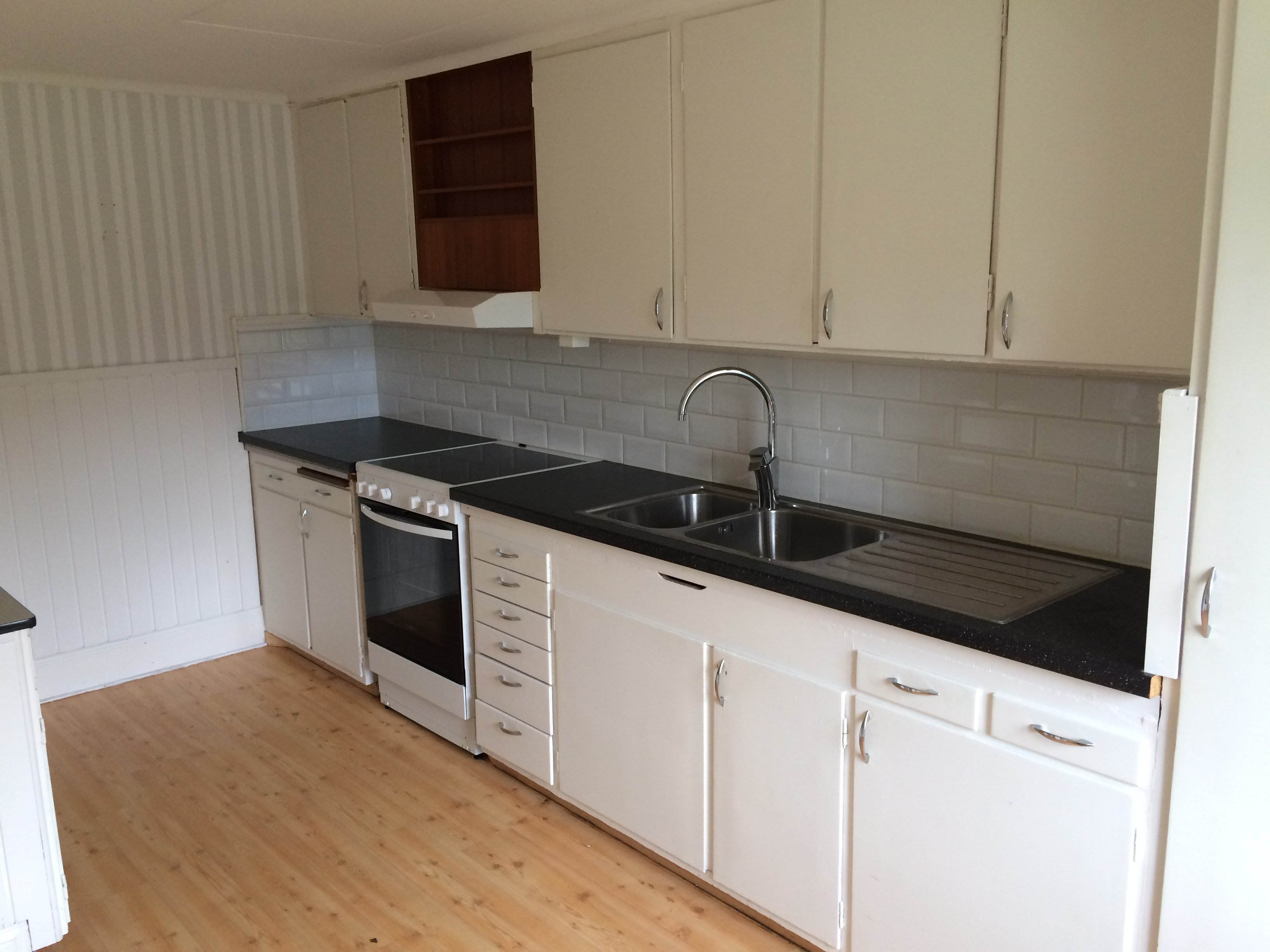 Lägenhet, 3 rooms, 90 sqm, Deje