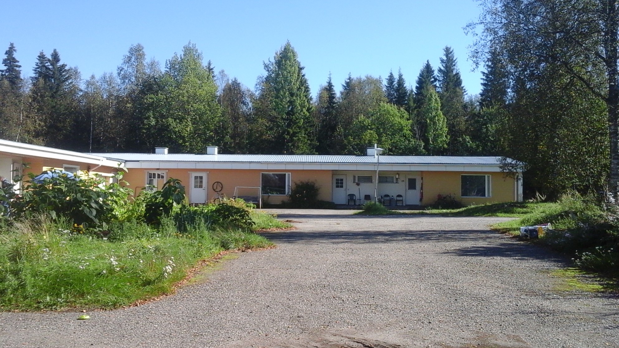 Rivitalokolmio Torniossa, kalustettuna 1