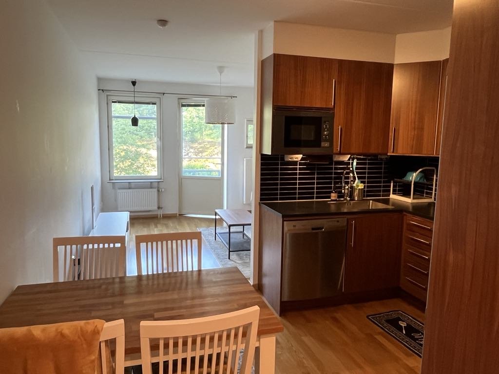 1 rok · 33 m² i Nacka