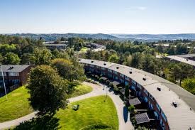 Radhus, 6 rooms, 241 sqm, Angered