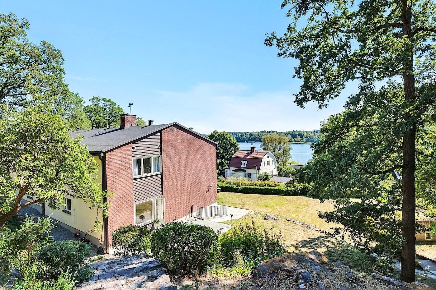 11 rok · 380 m² i Danderyd – bild 5
