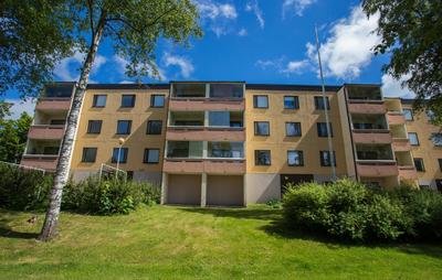 Valoisa kaksio 45 m² – lasitettu länsiparveke, lemmikit OK 4