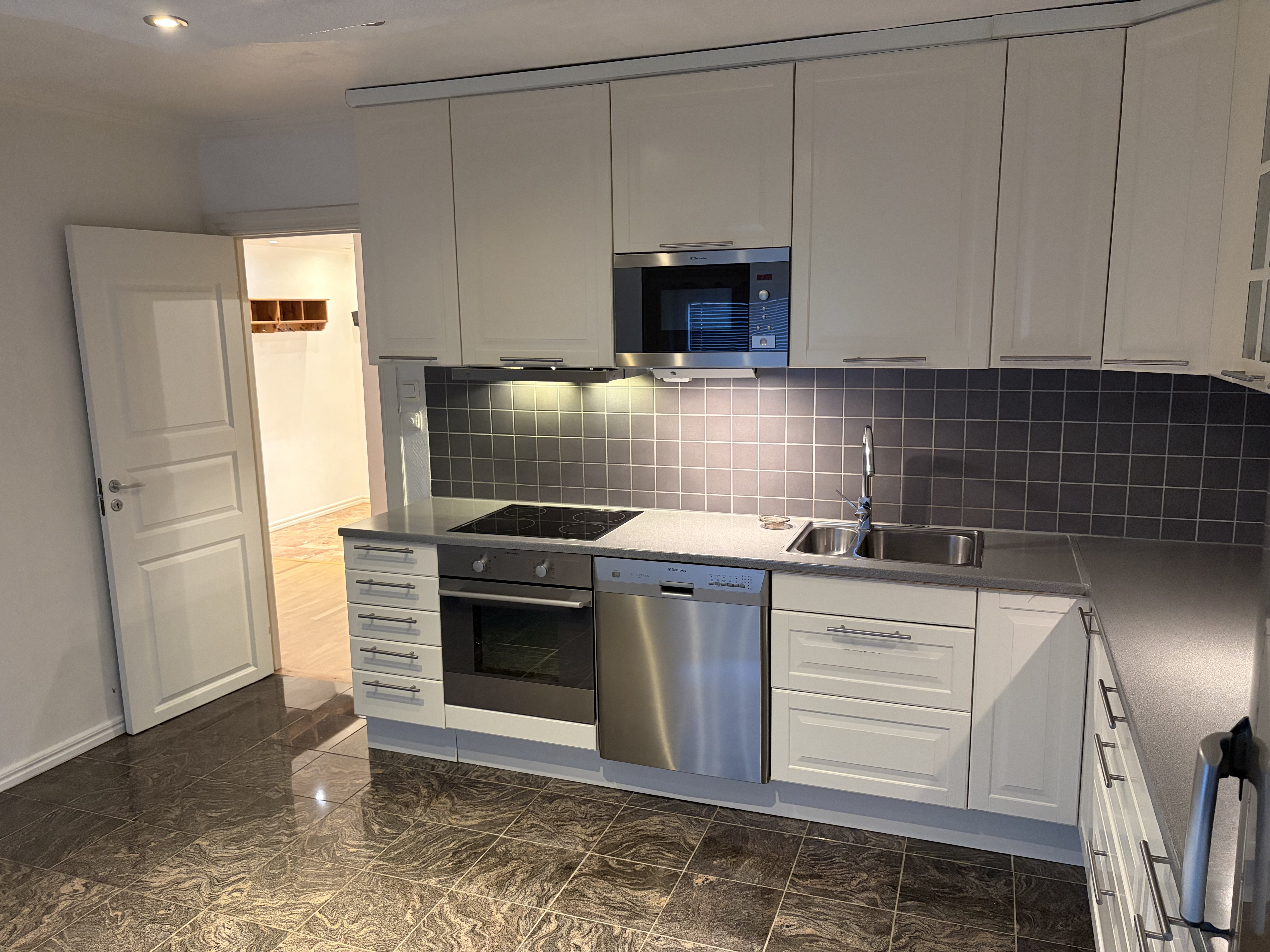 6 rok · 140 m² i Vagnhärad – bild 19