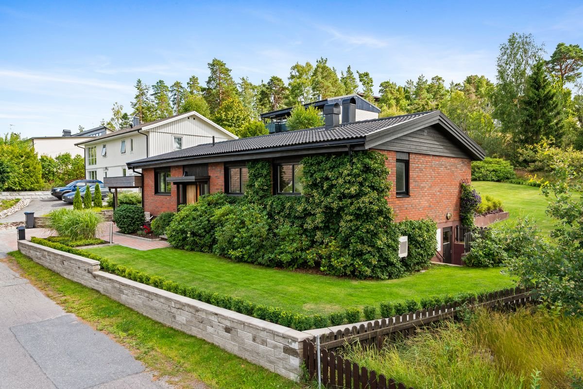 7 rok · 230 m² i Täby – bild 10