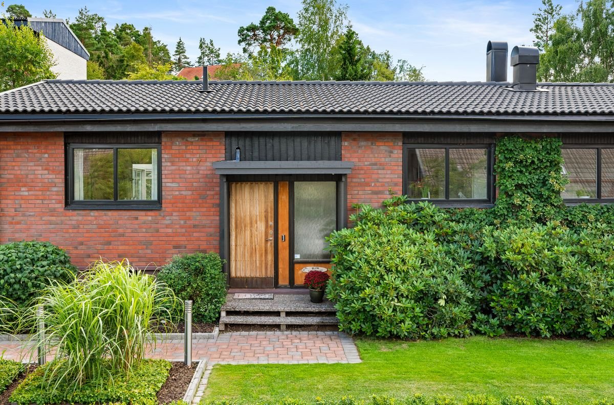 7 rok · 230 m² i Täby – bild 11