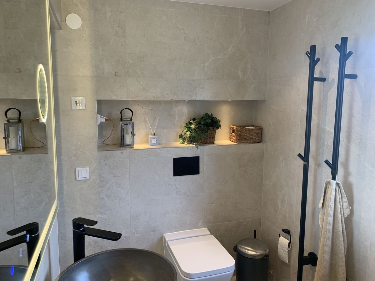 7 rok · 230 m² i Täby – bild 5