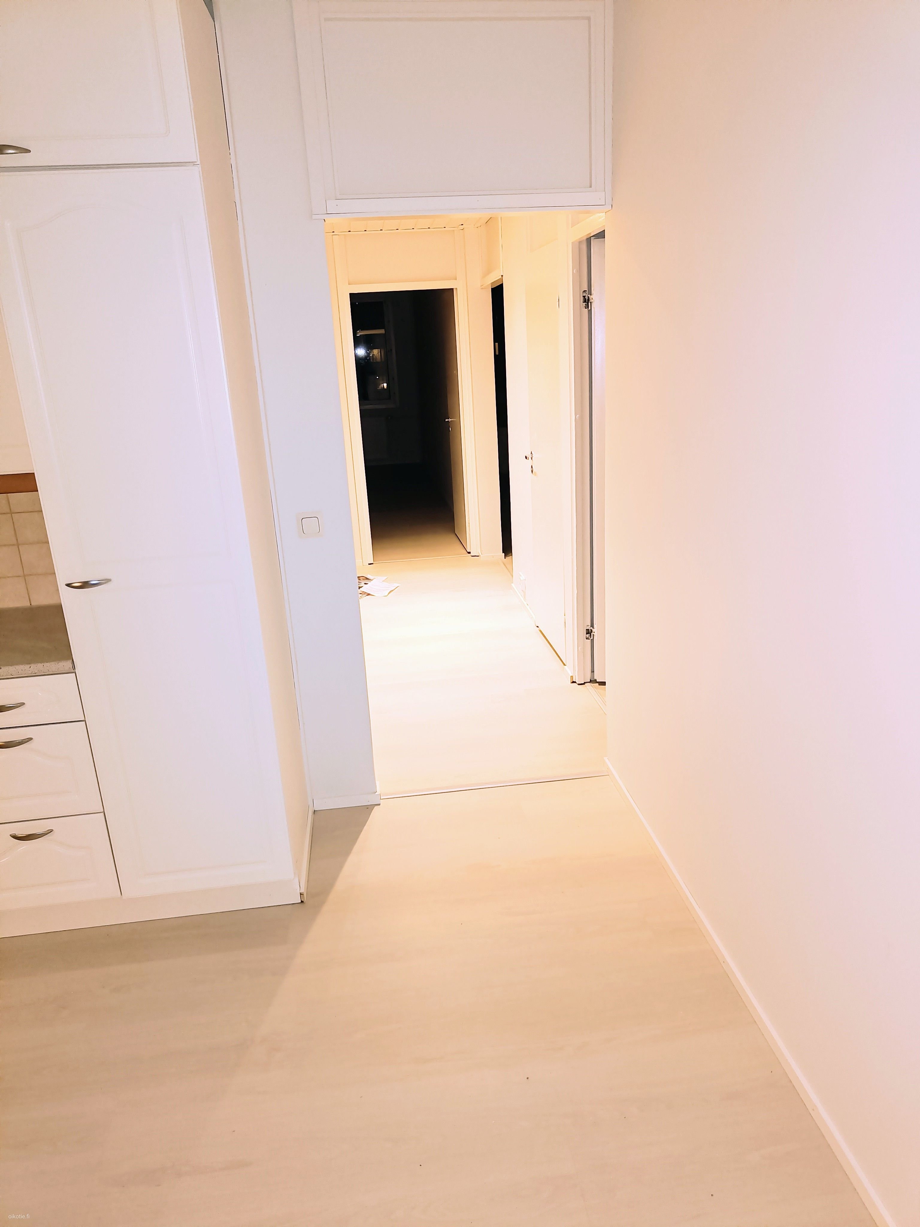 Hakunila / Vantaa siistikuntoinen 3h+k+PSH+lasitettu parveke, 79m2 5
