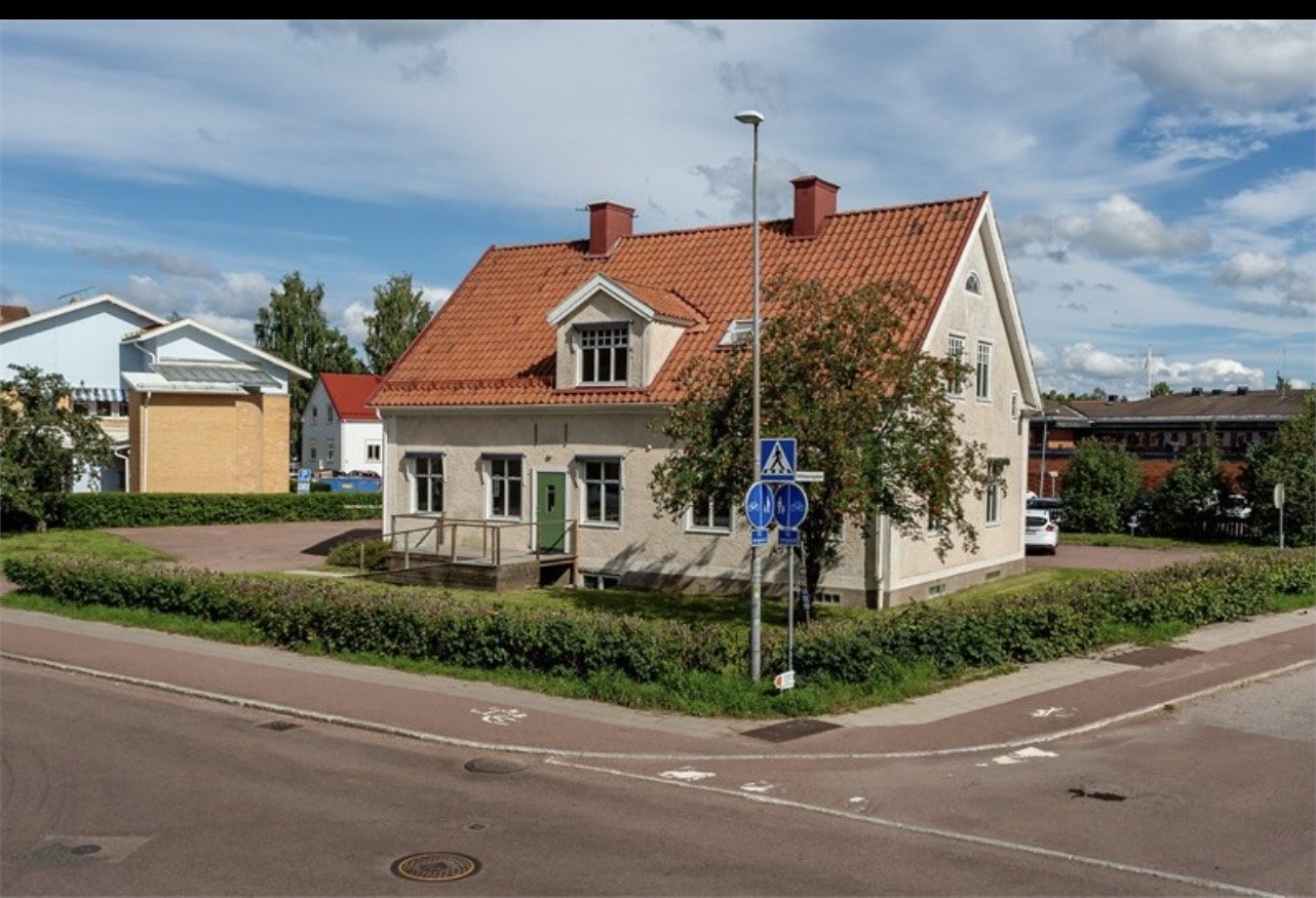 8 rok · 245 m² i Mora