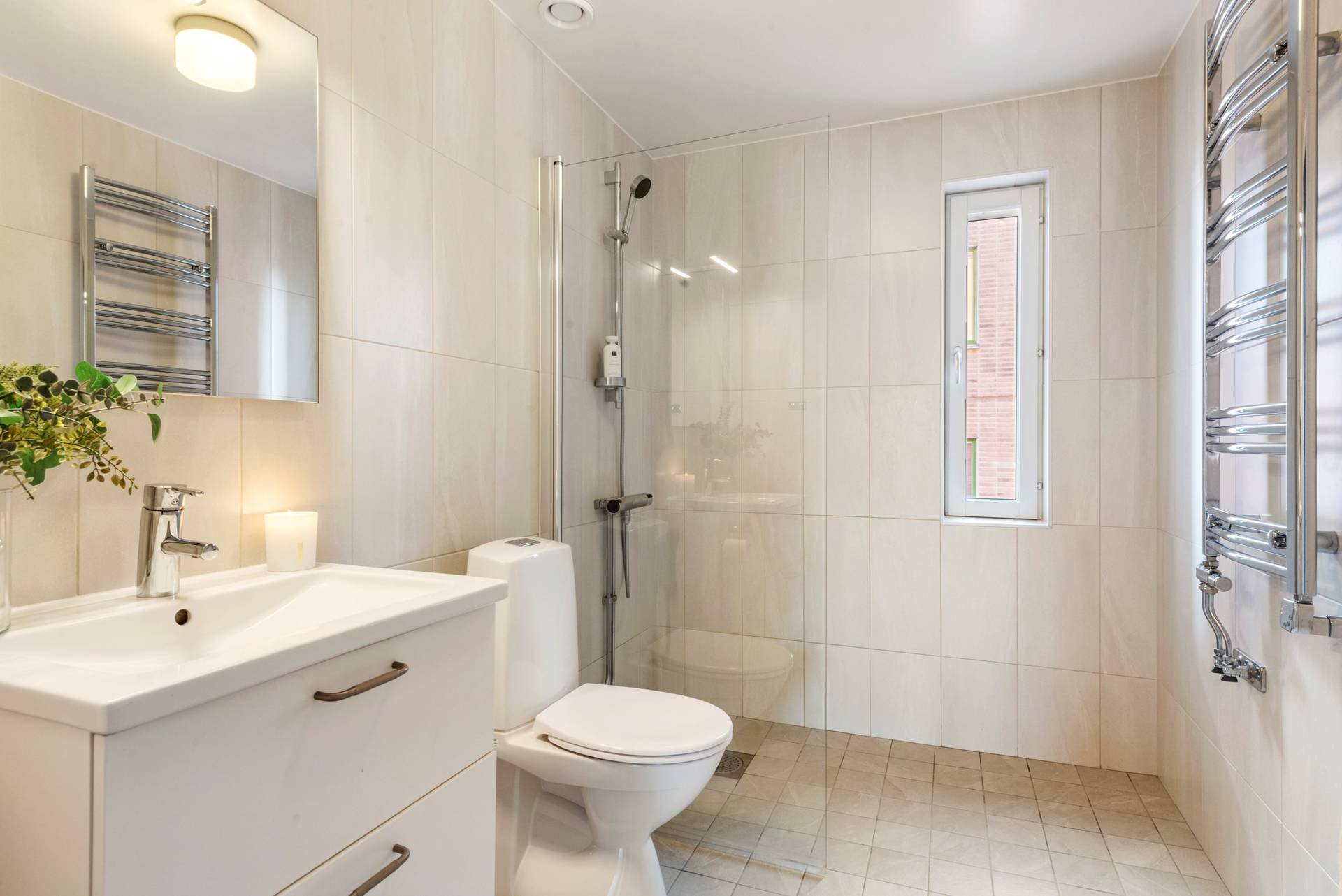 5 rok · 105 m² i Täby – bild 8
