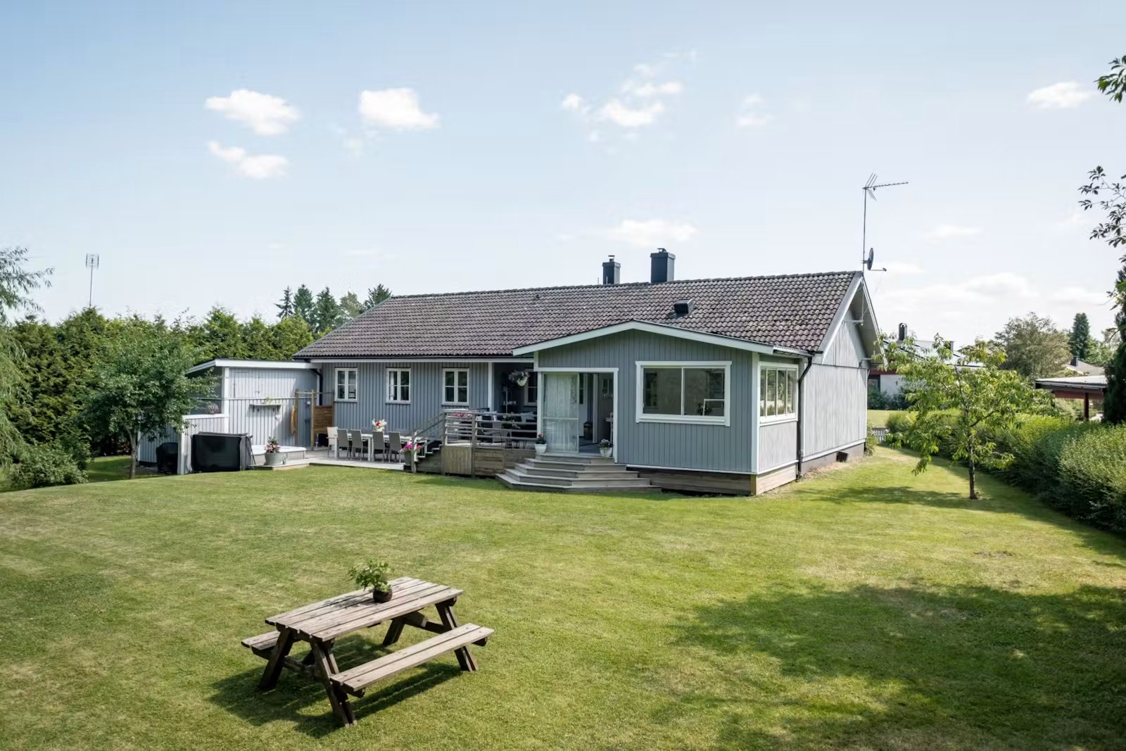 7 rok · 250 m² i Fjärdhundra – bild 2