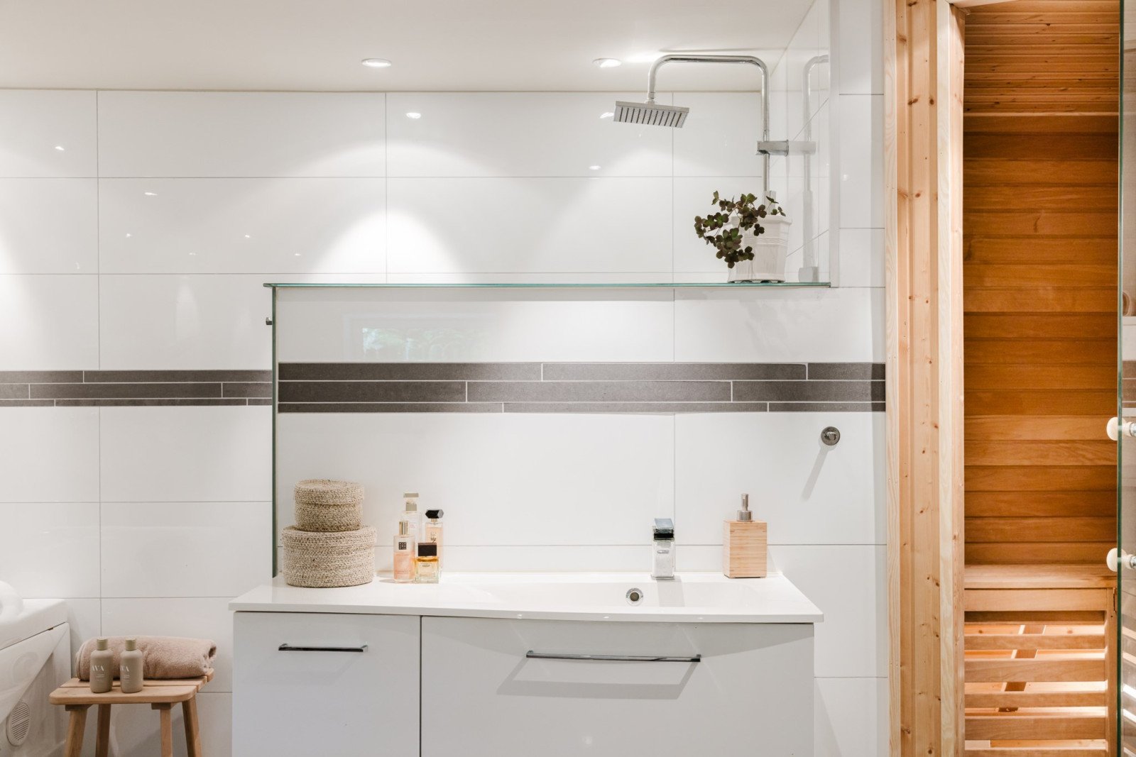 6 rok · 311 m² i Rönninge – bild 9