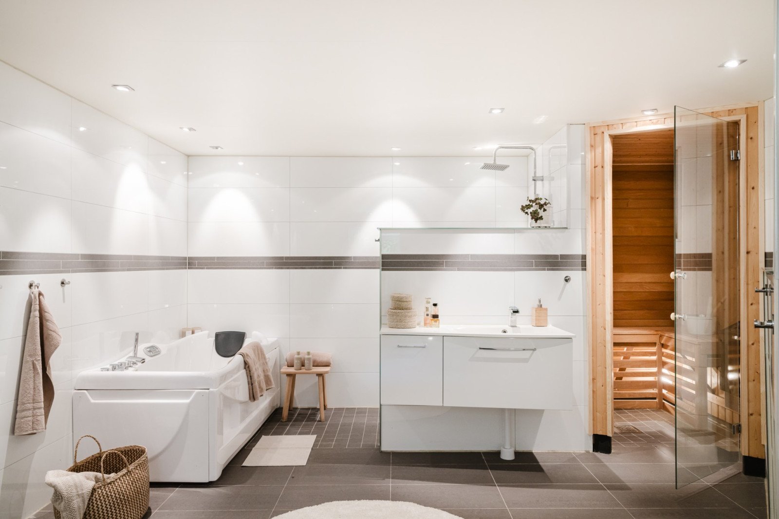 6 rok · 311 m² i Rönninge – bild 10