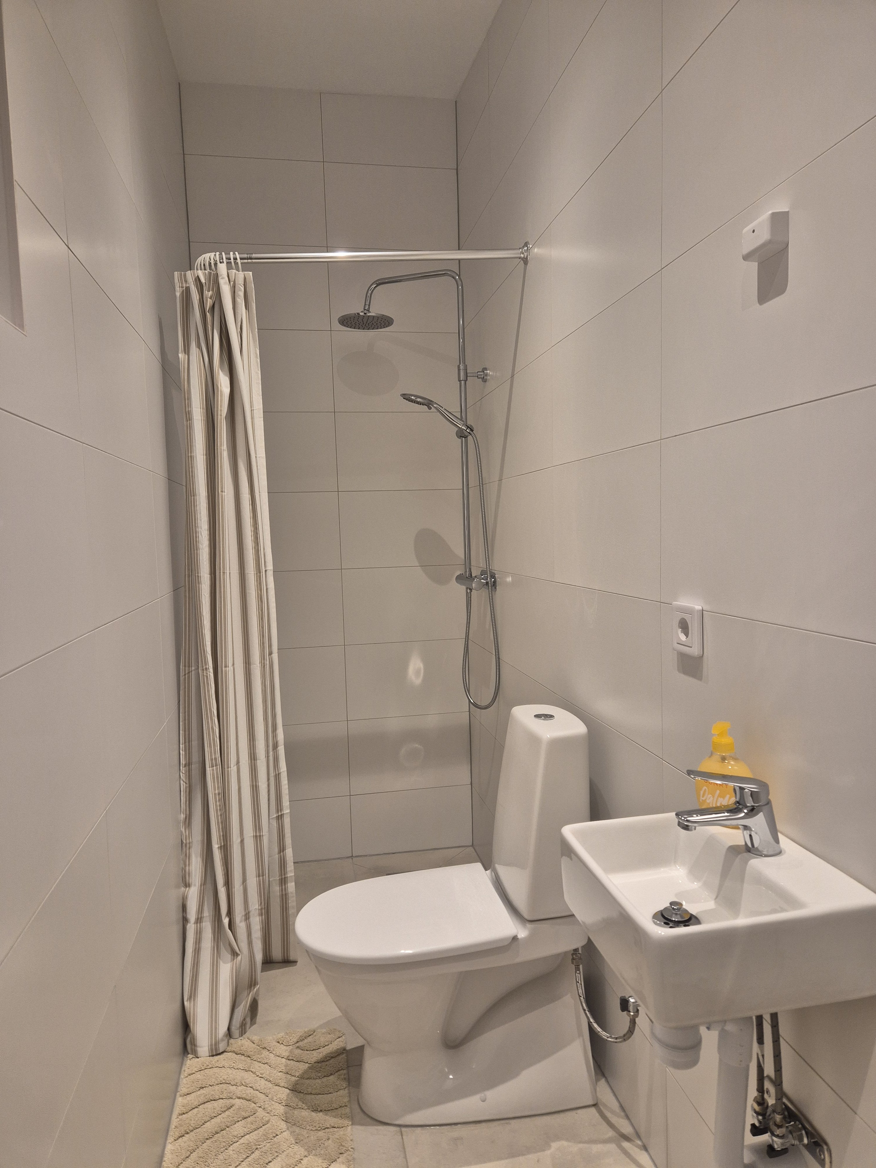 2 rok · 30 m² i Upplands Väsby – bild 9