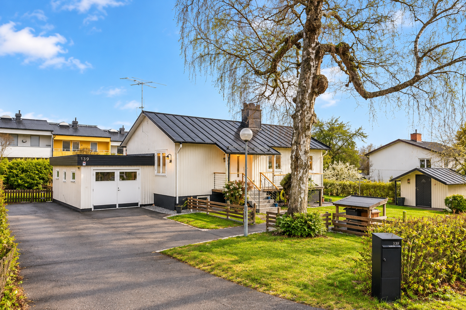 Villa/Hus, 5 rooms, 168 sqm, Upplands Väsby