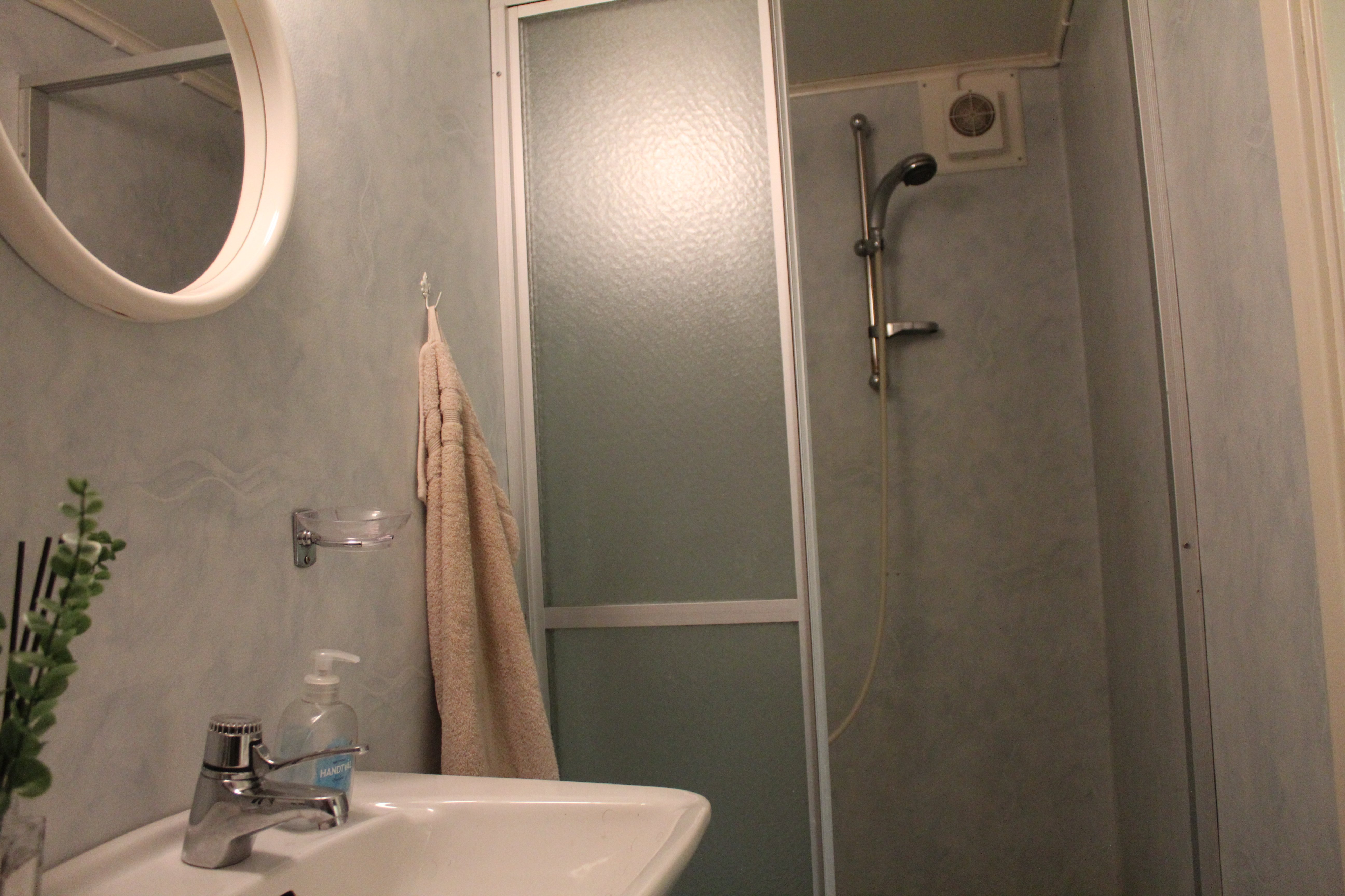 2 rok · 50 m² i Ekerö – bild 7
