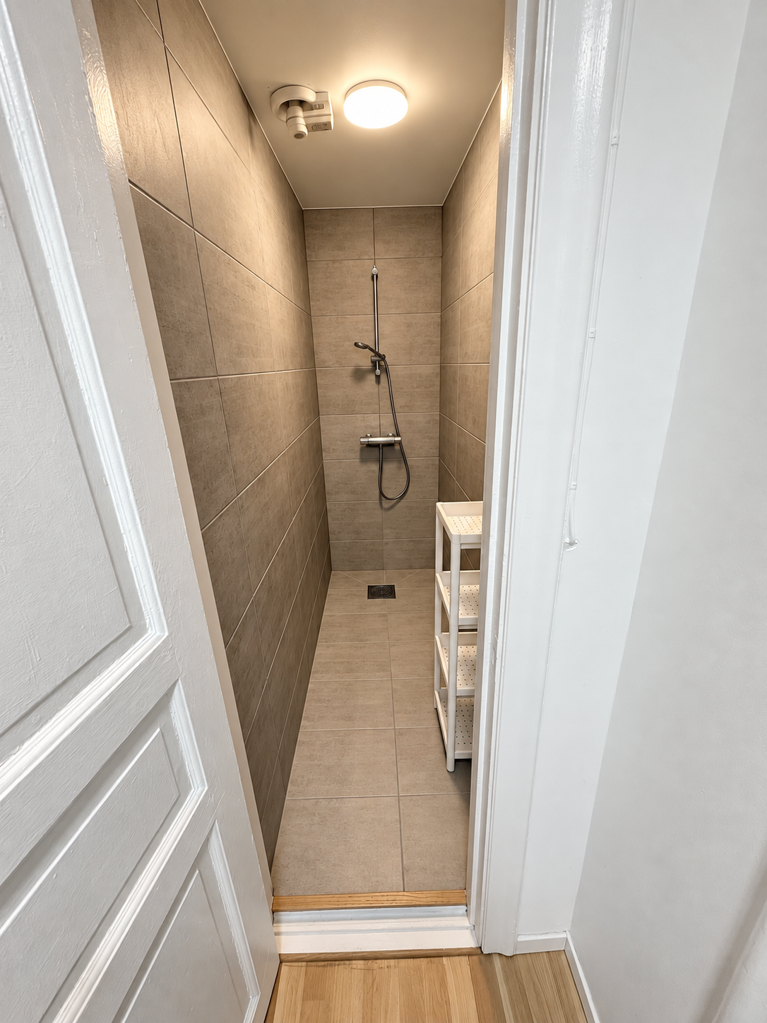 20 rok · 560 m² i Sandviken – bild 5