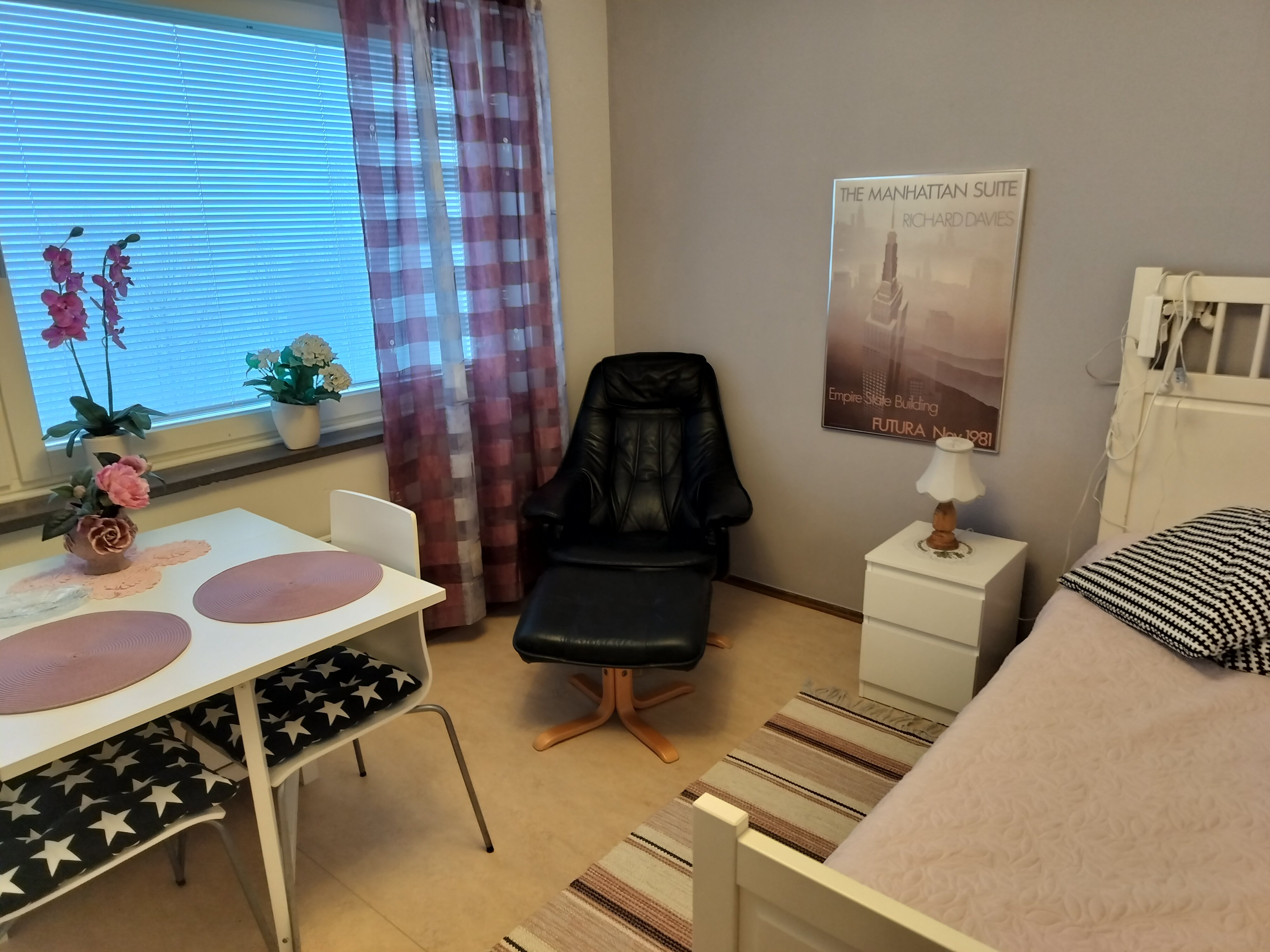 1 rok · 16 m² i Handen – bild 2