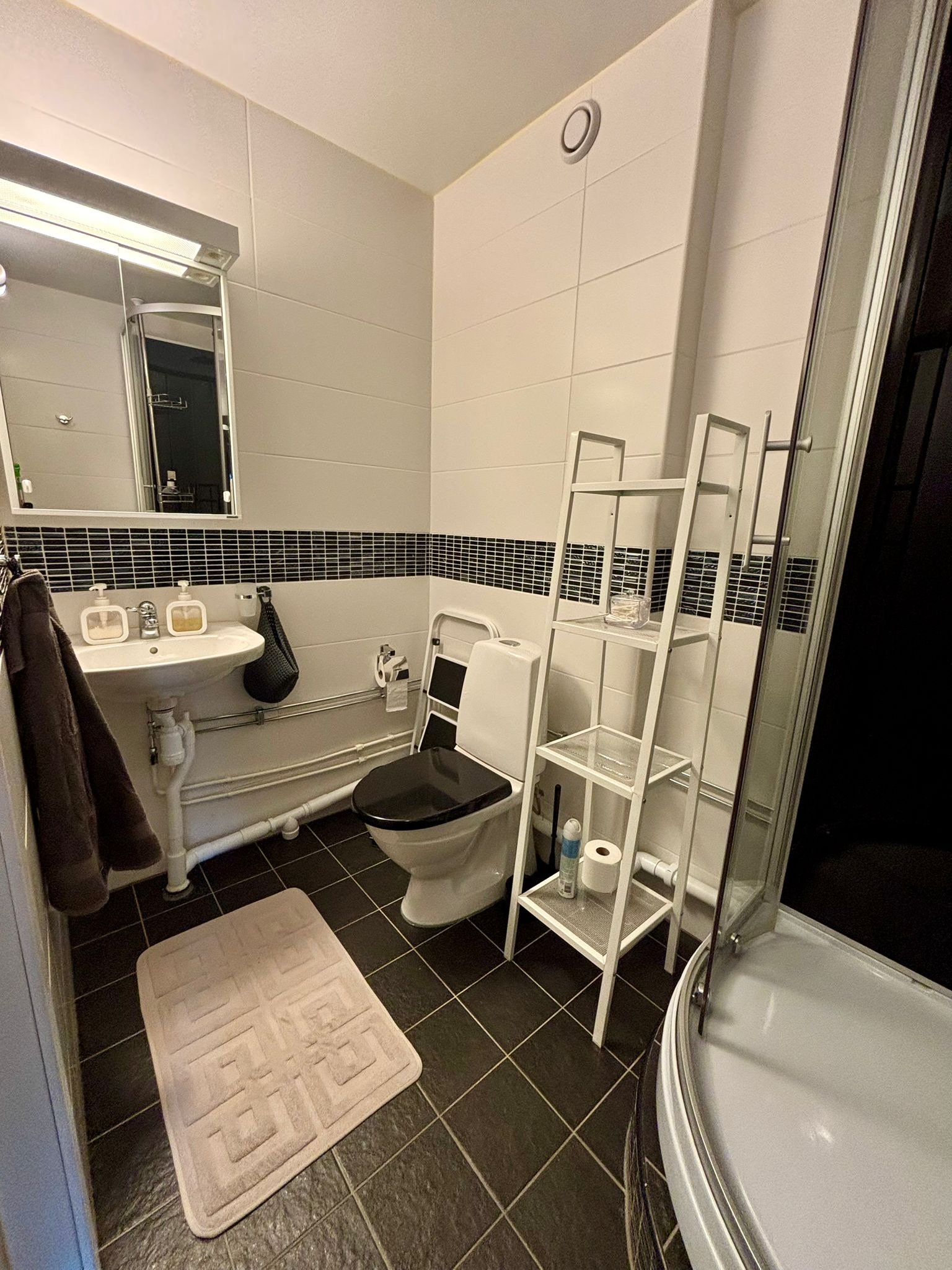 1 rok · 16 m² i Hägersten – bild 13