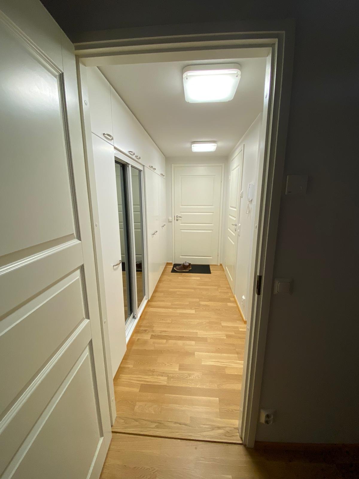 Välikatu 2
