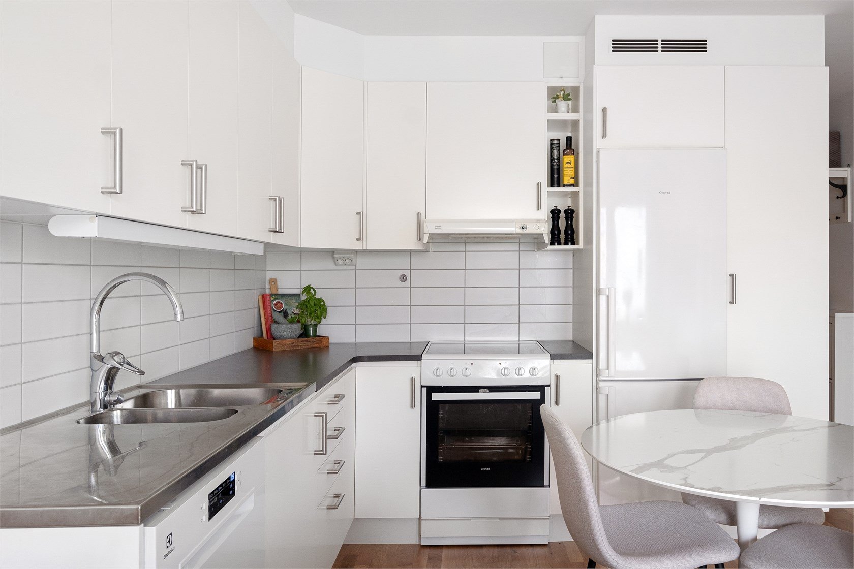 2 rok · 38 m² i Vällingby – bild 4