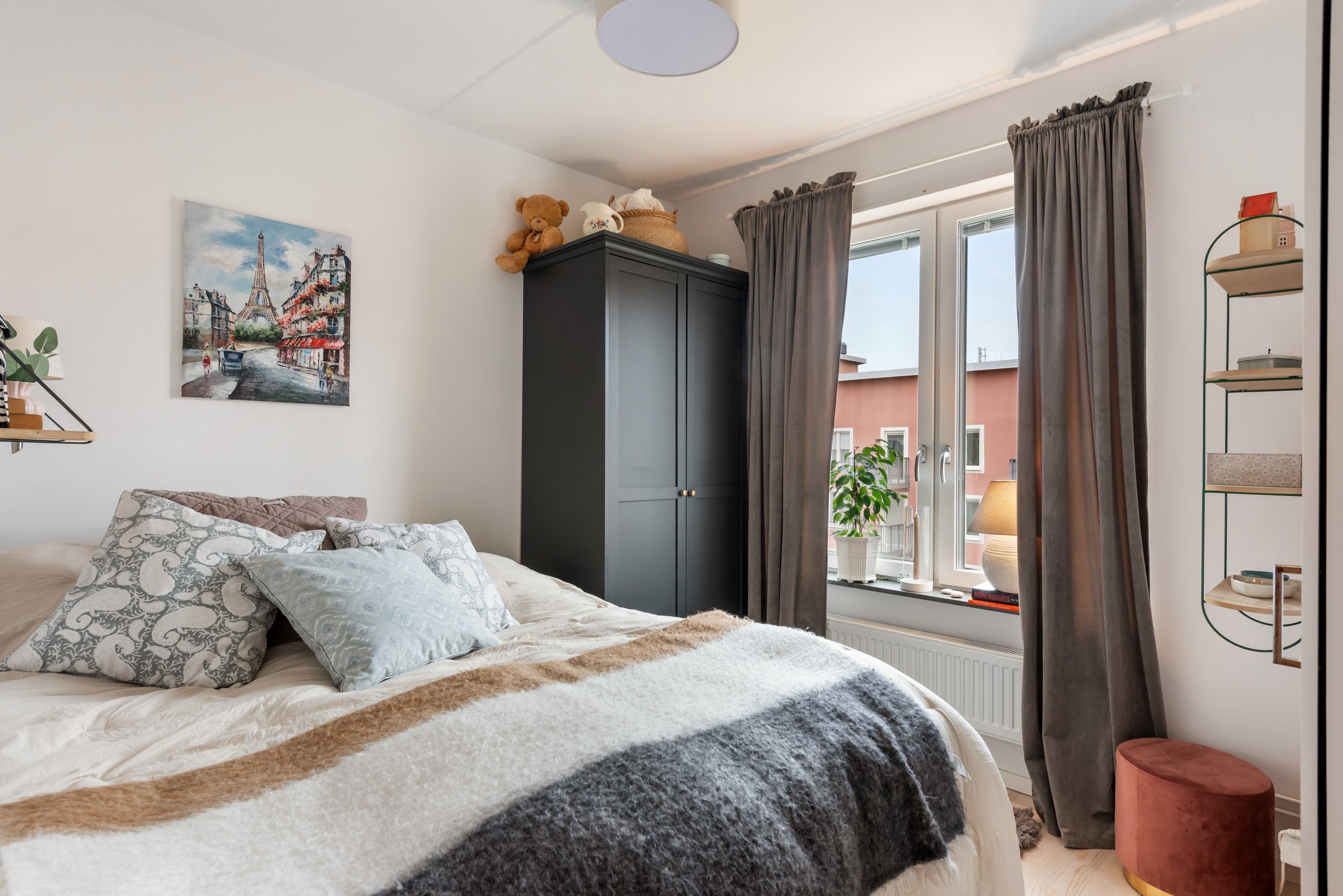 4 rok · 100 m² i Täby – bild 4