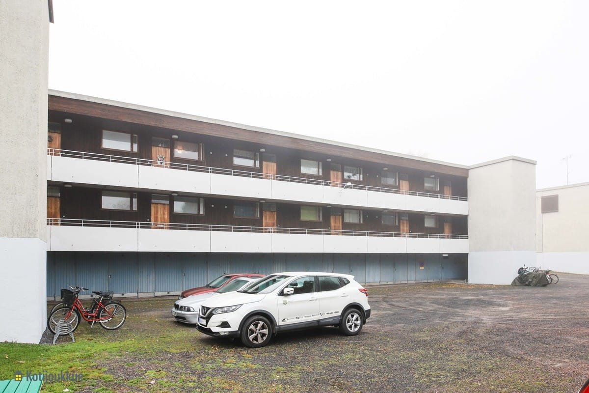Lemminkäisensola 1