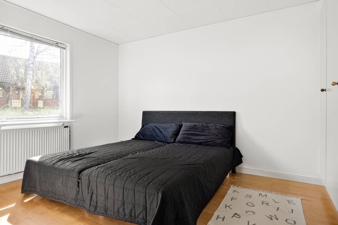 6 rok · 120 m² i Bro – bild 2