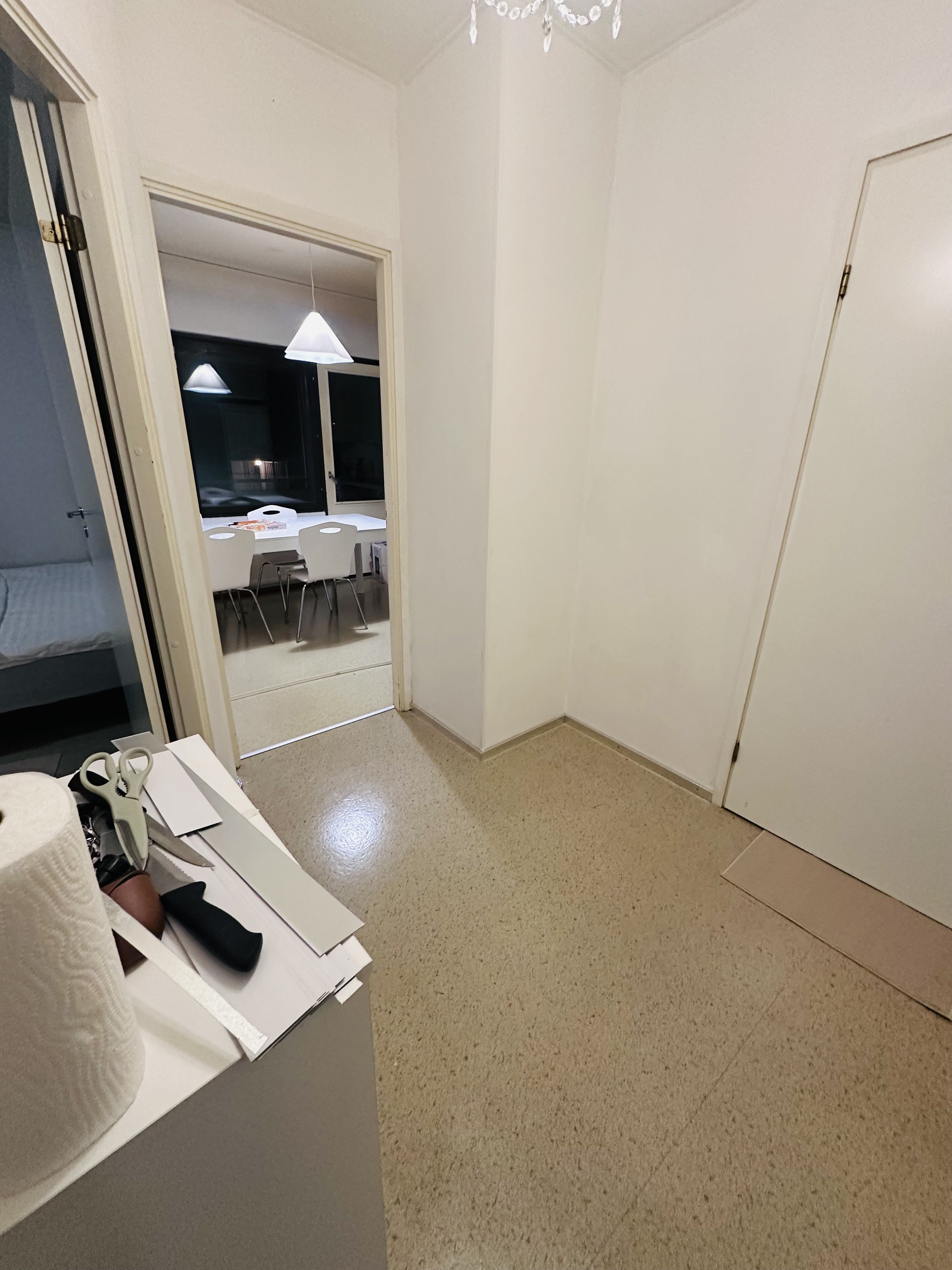 Shared Furnished 16m2 Room near Center available specially for seasonal worker or Student. Possible to extend  full yea 5