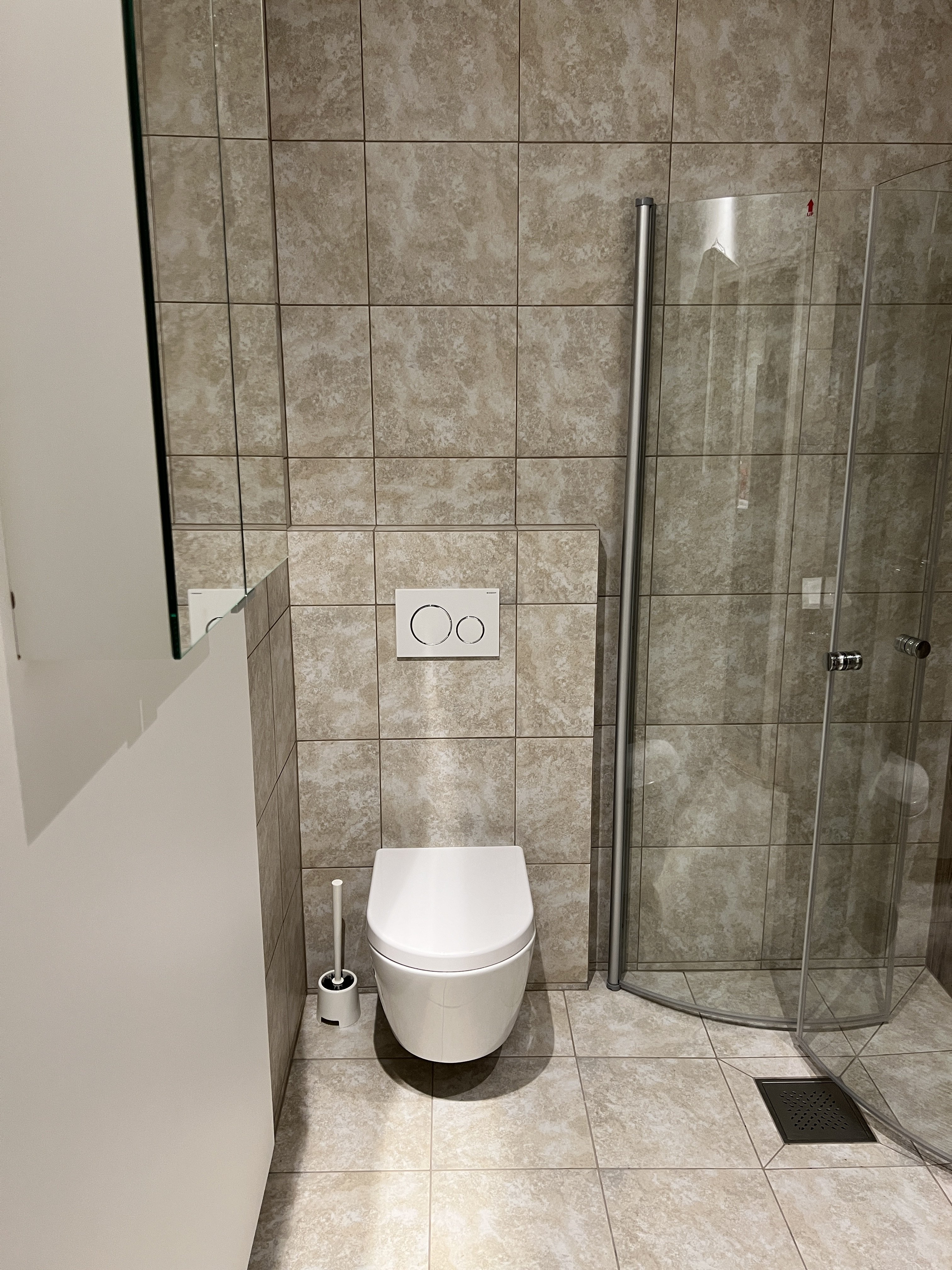 1 rok · 30 m² i Södertälje – bild 5