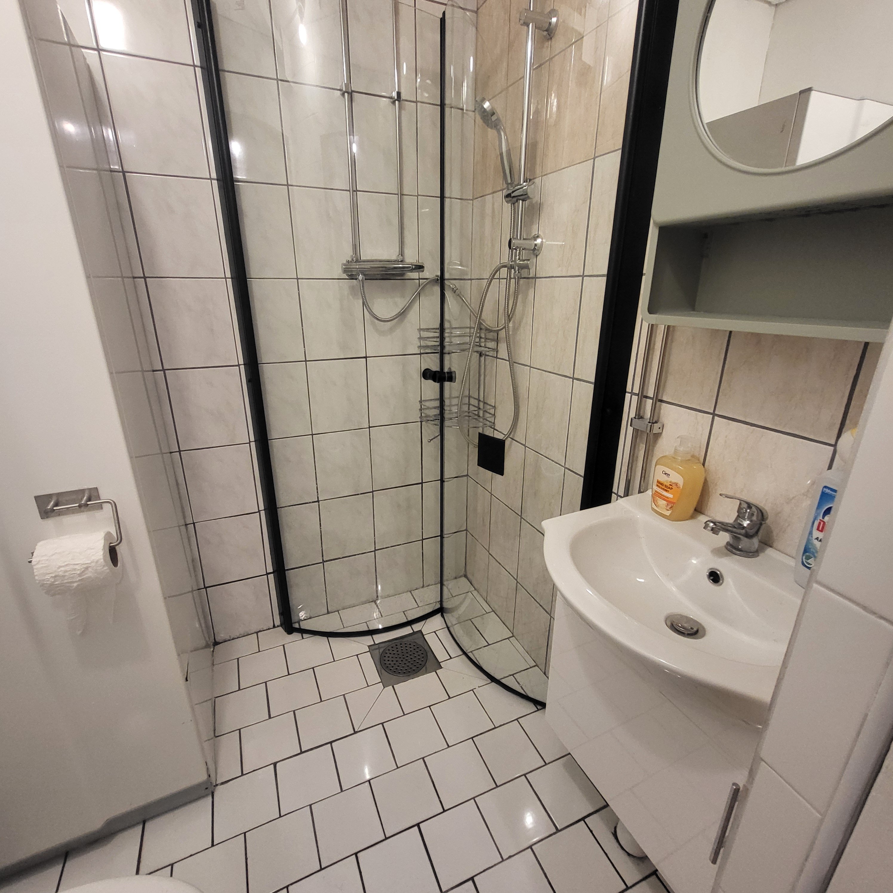 2 rok · 42 m² i Upplands Väsby – bild 10