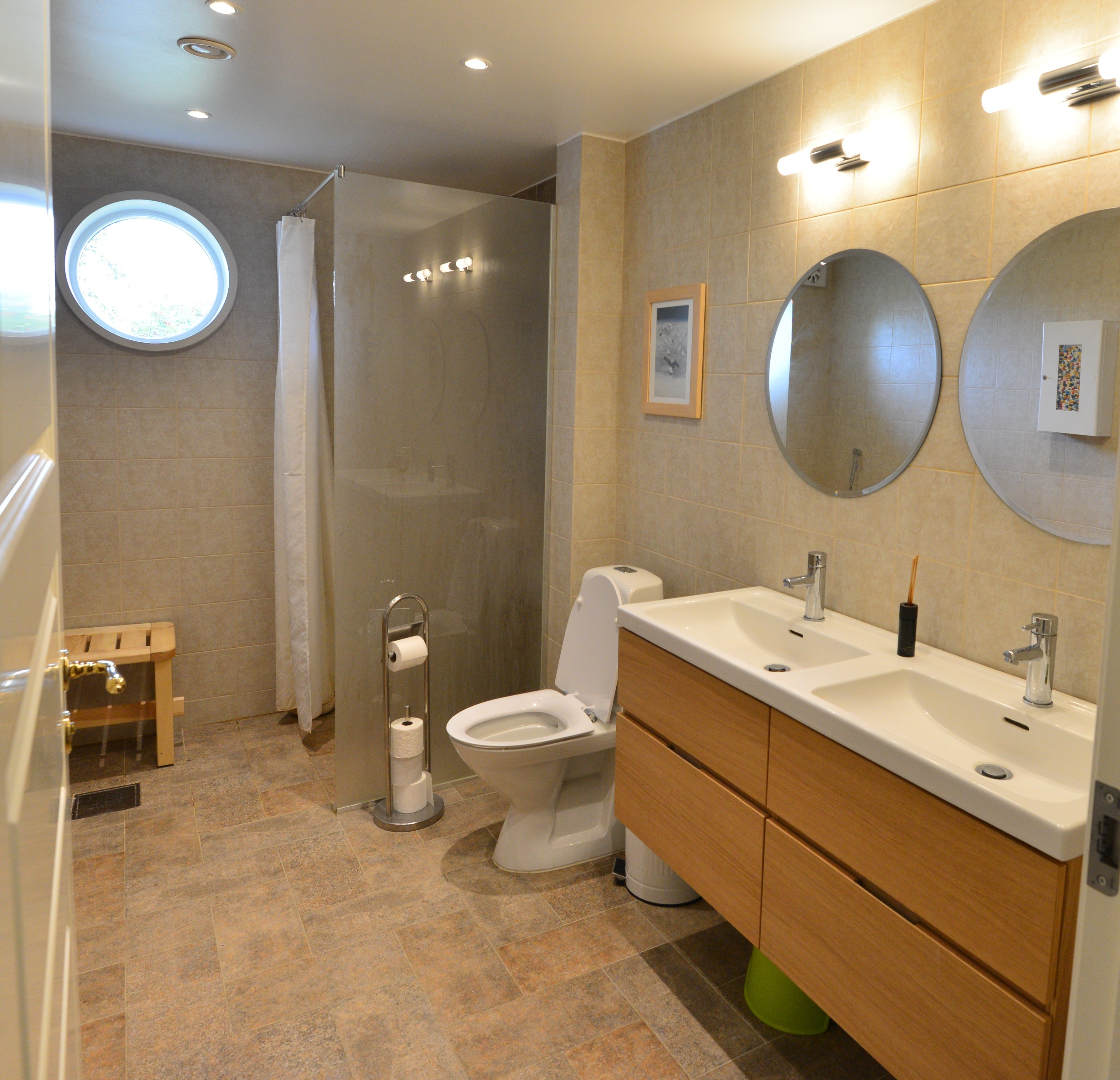 7 rok · 174 m² i Täby – bild 4
