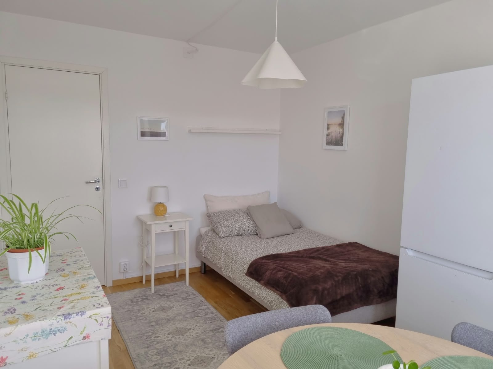 1 rok · 12 m² i Saltsjöbaden – bild 2