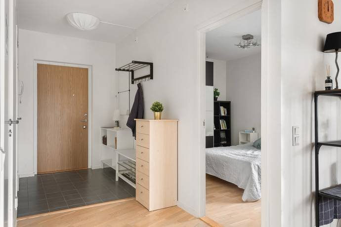 1 rok · 12 m² i Hässelby – bild 3