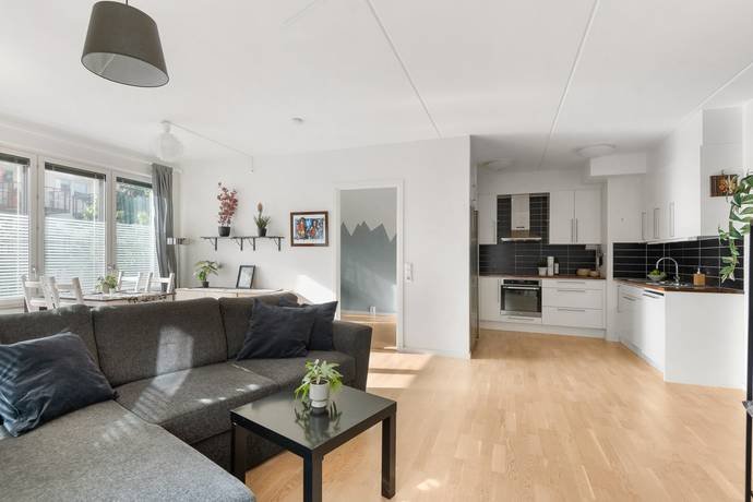 1 rok · 12 m² i Hässelby – bild 8