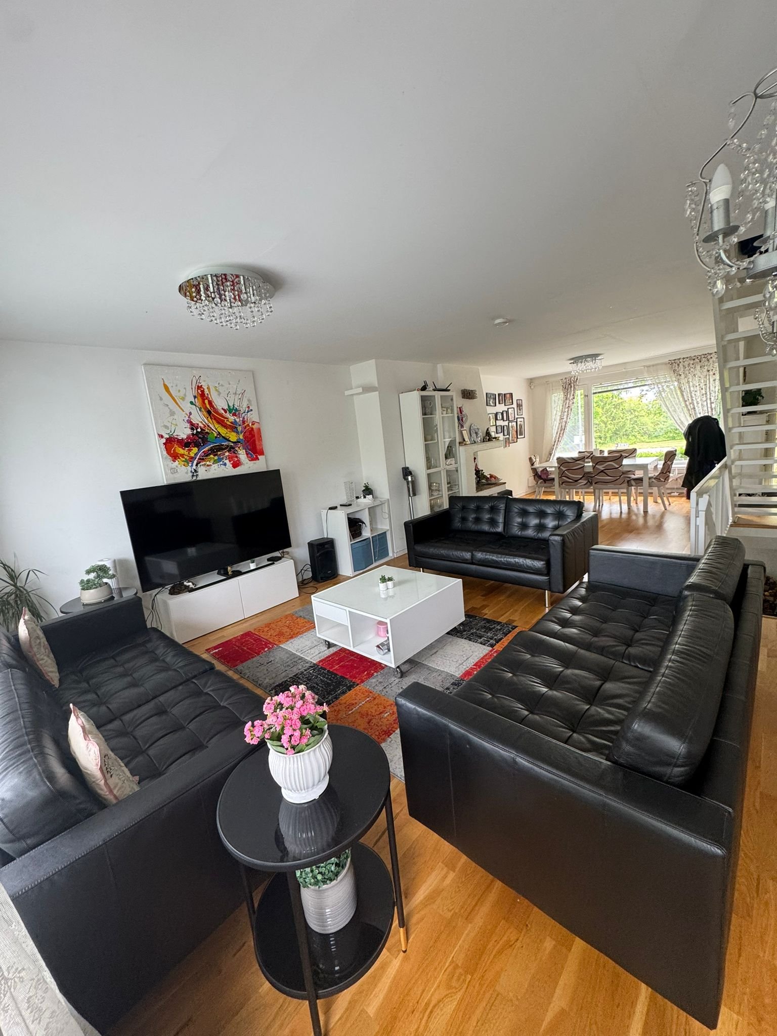 7 rok · 178 m² i Vällingby – bild 3
