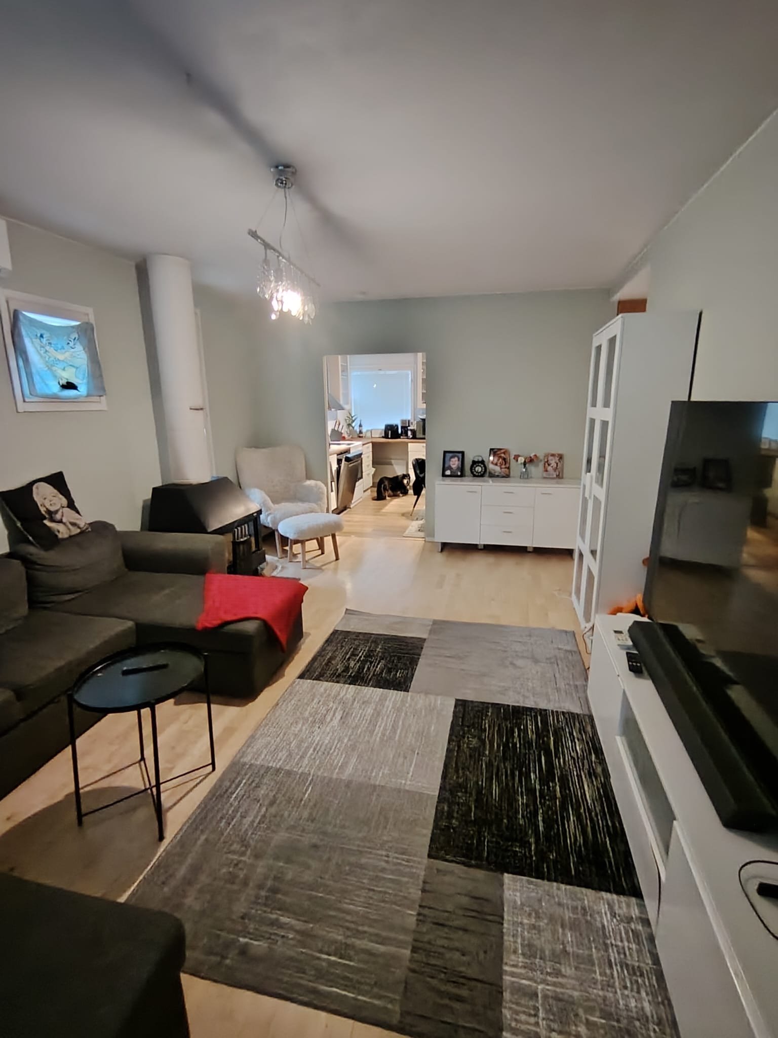 Rivitalokolmio rauhallisella kartanon alueella Nikkilässä 3