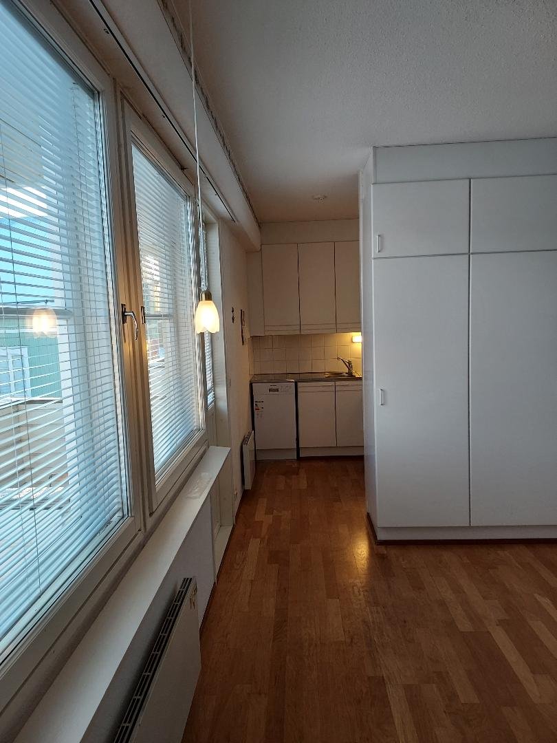 Vuokrataan yksiö 35,5 m2 omalla saunalla 1