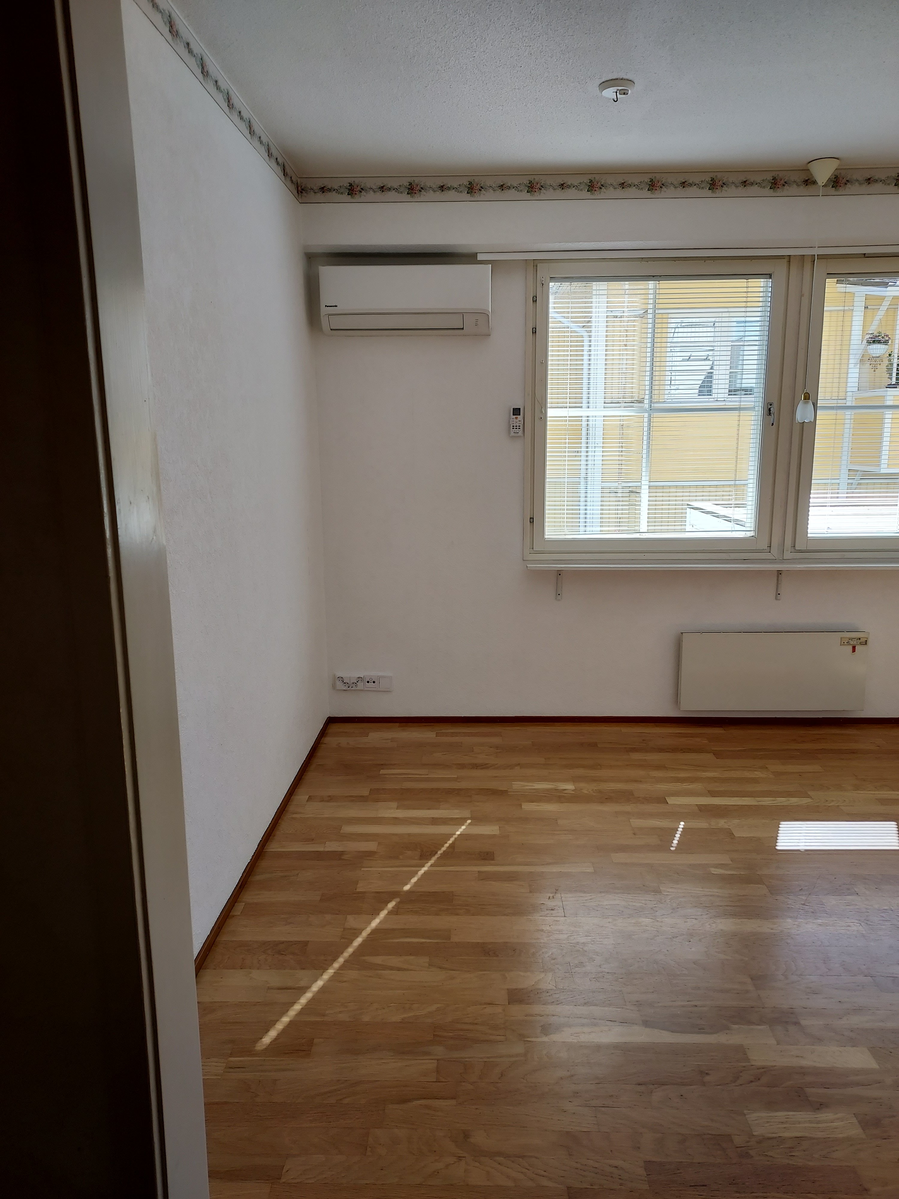 Vuokrataan yksiö 35,5 m2 omalla saunalla 3