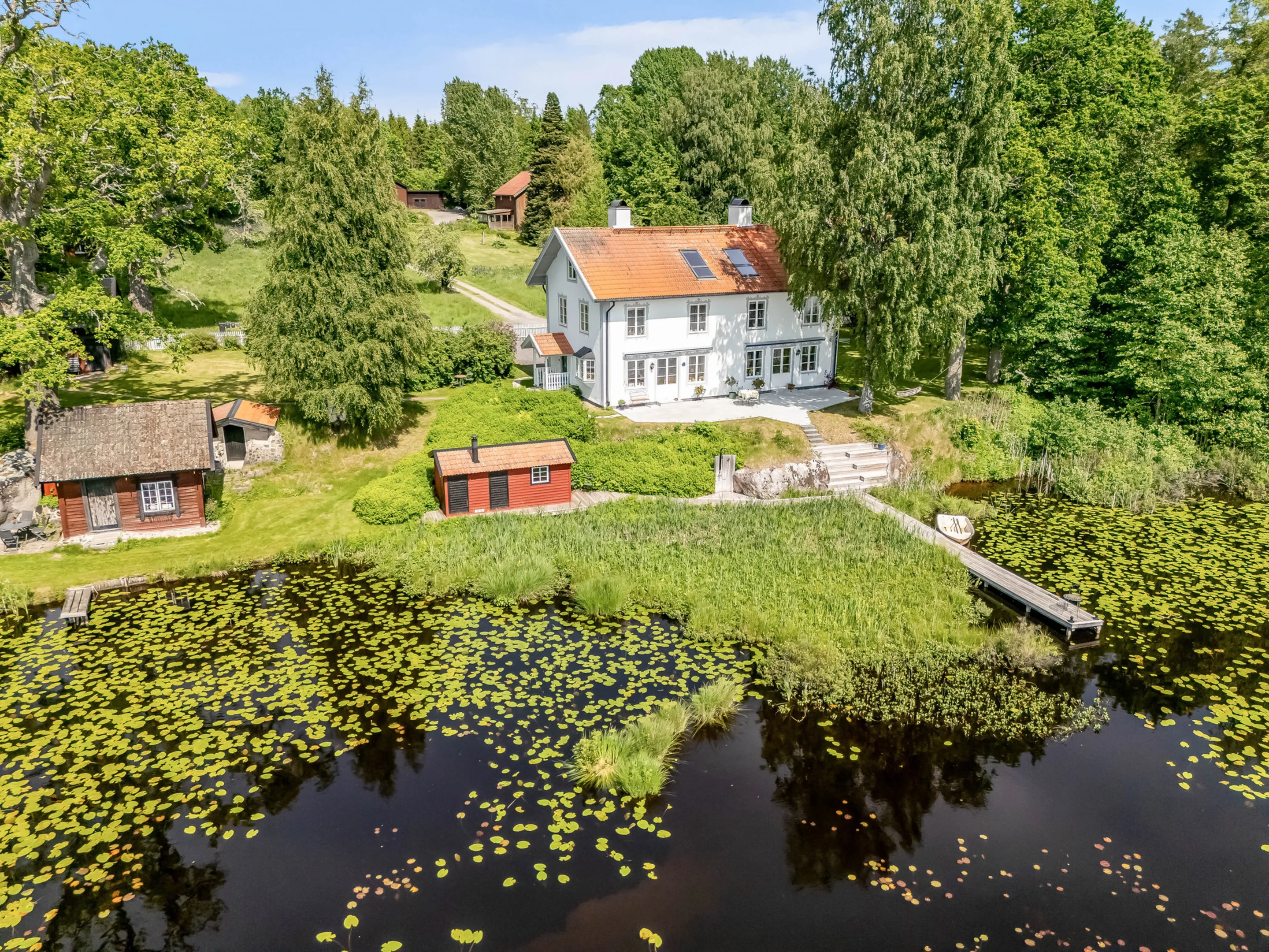 5 rok · 220 m² i Stavsjö – bild 2