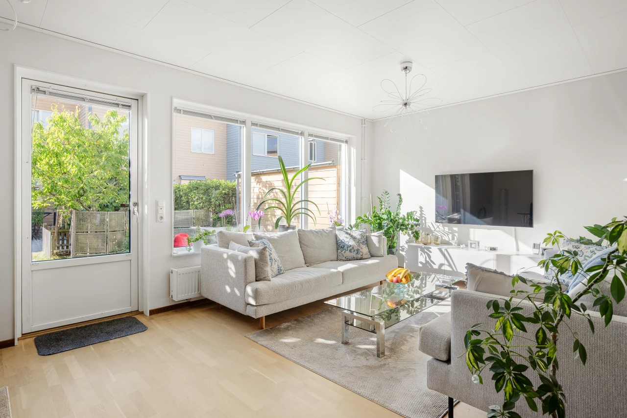 5 rok · 116 m² i Hässelby – bild 3