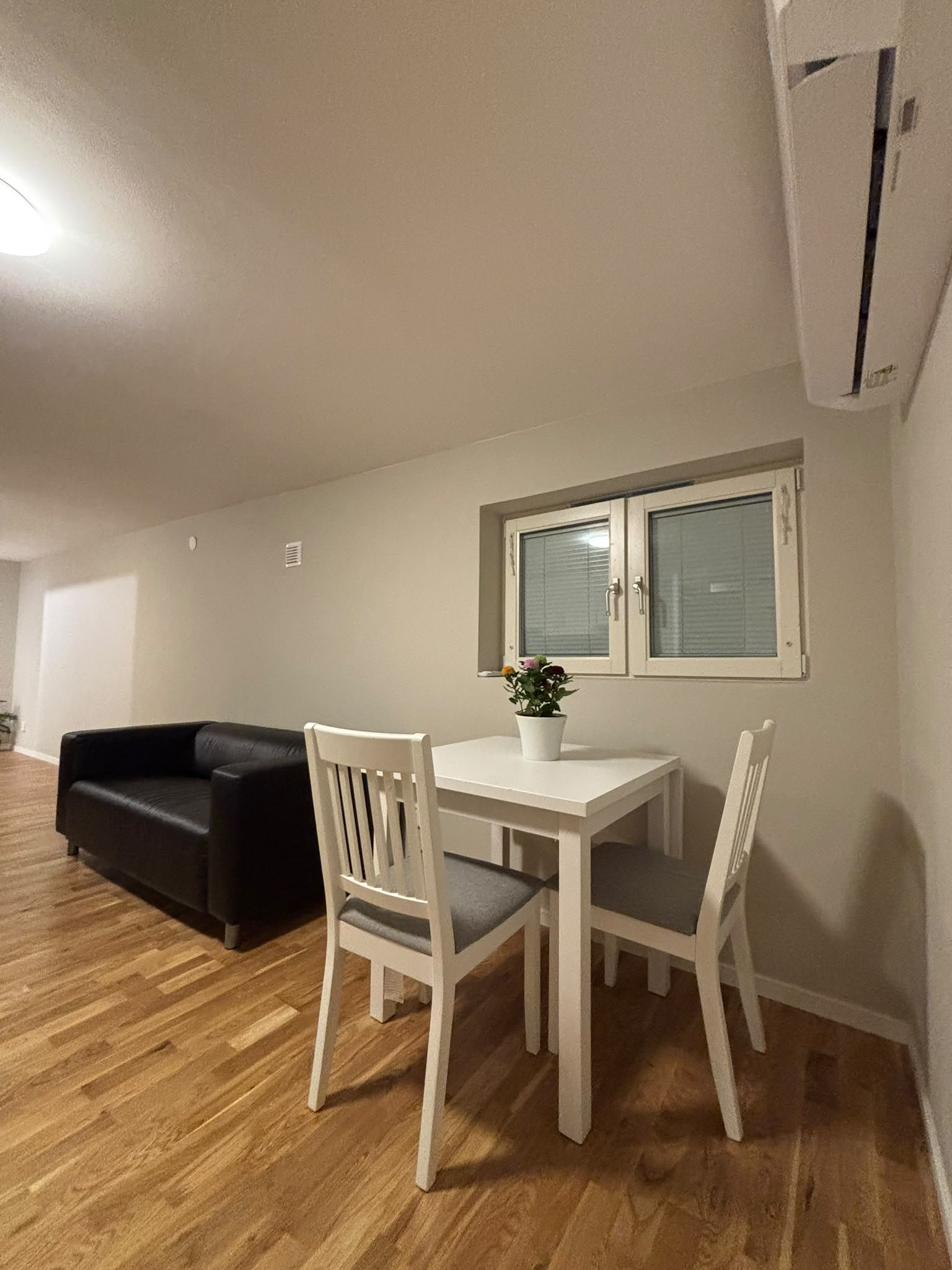 2 rok · 32 m² i Skärholmen – bild 11