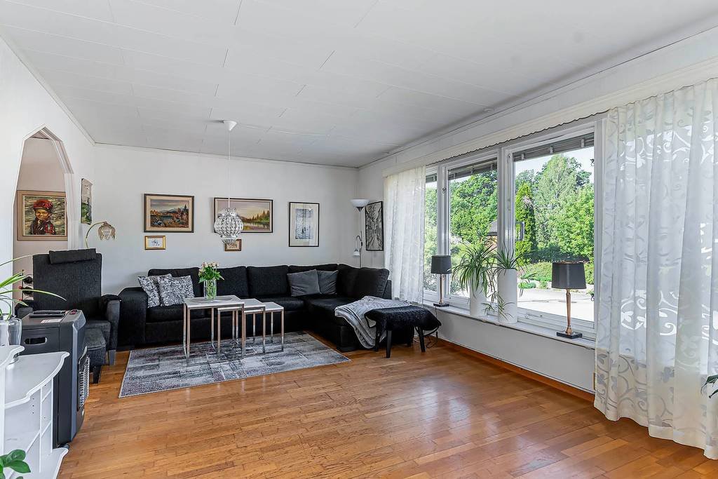 6 rok · 99 m² i Mellösa – bild 3